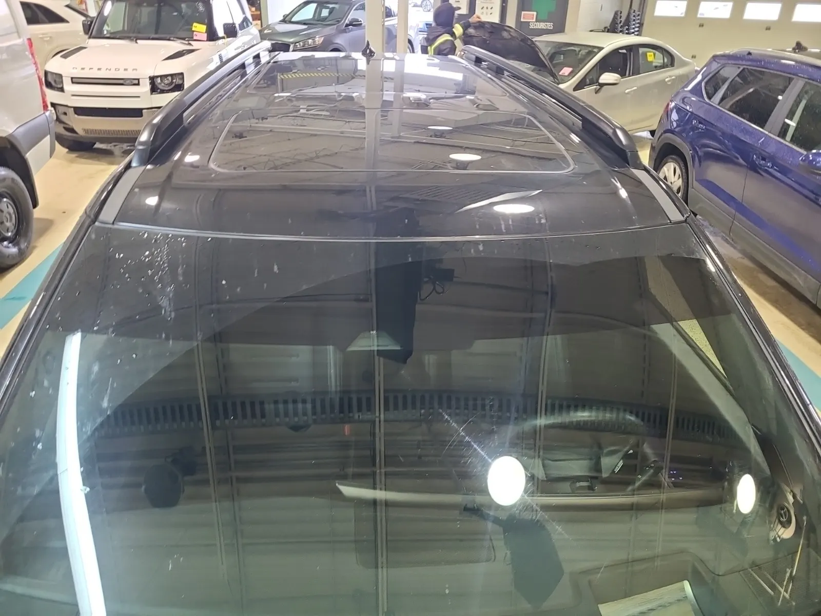 Exterior Roof Photo