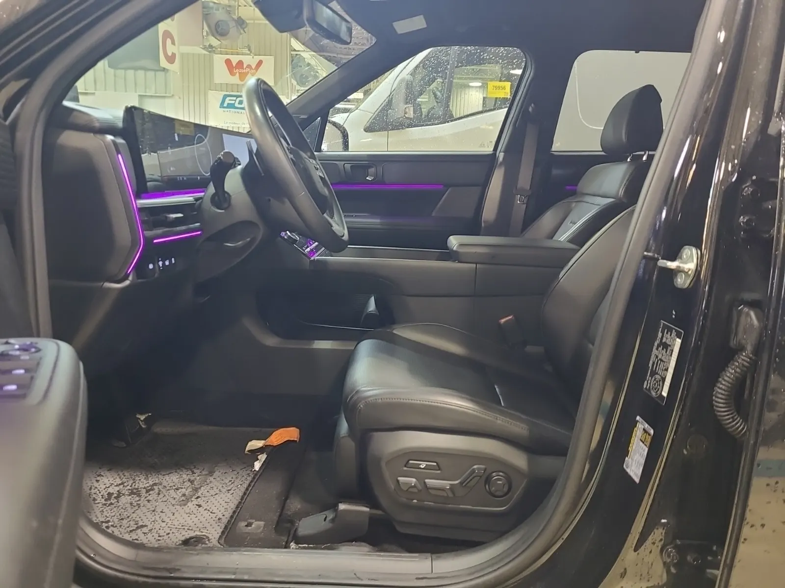 Front Interior Photo