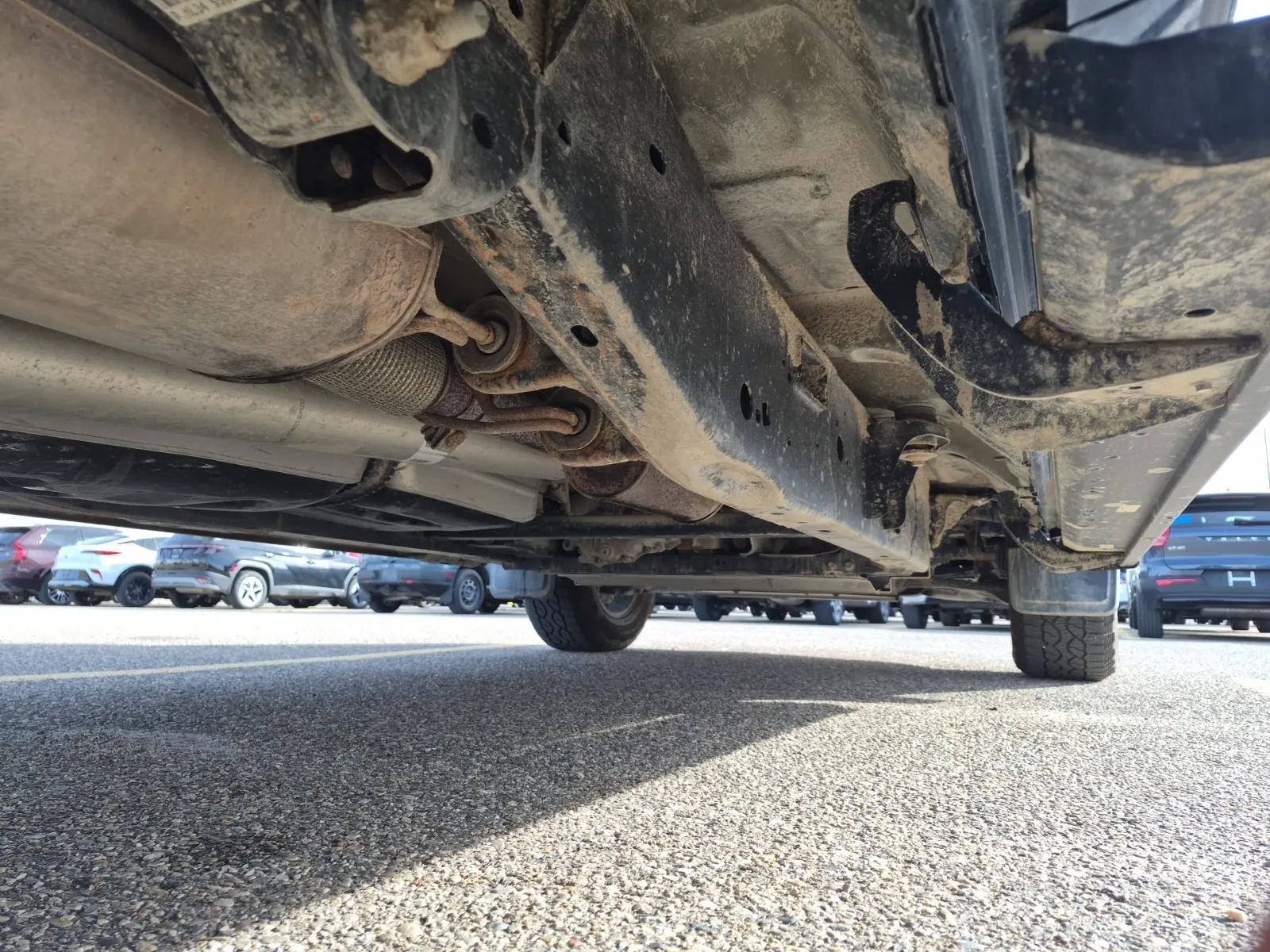 Undercarriage - Passenger Photo