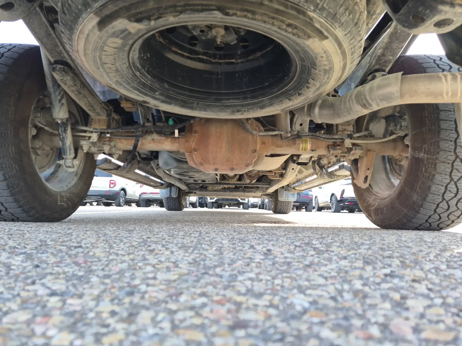 Undercarriage - Rear Photo