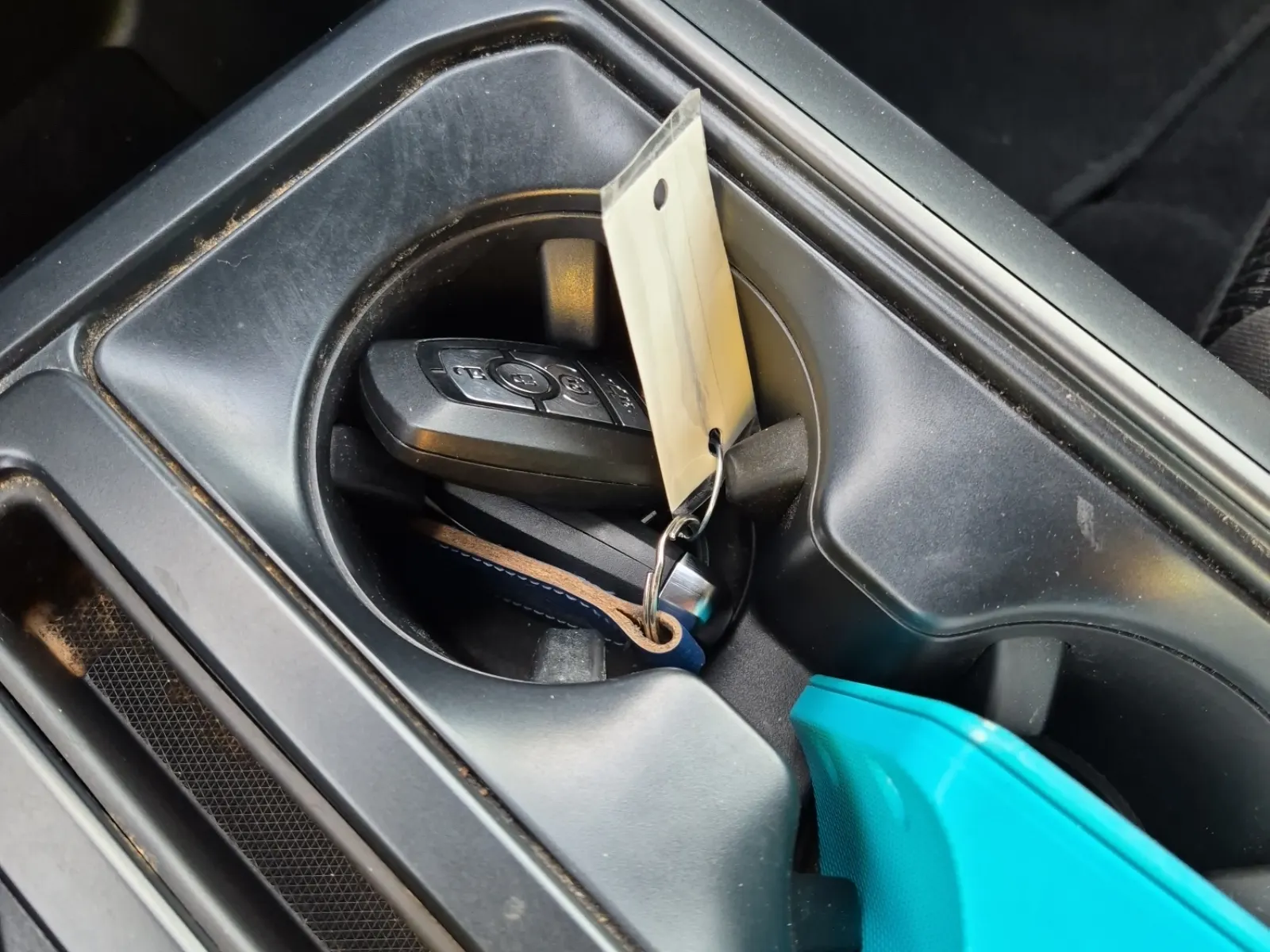 Keys/Fobs/Manual Photo