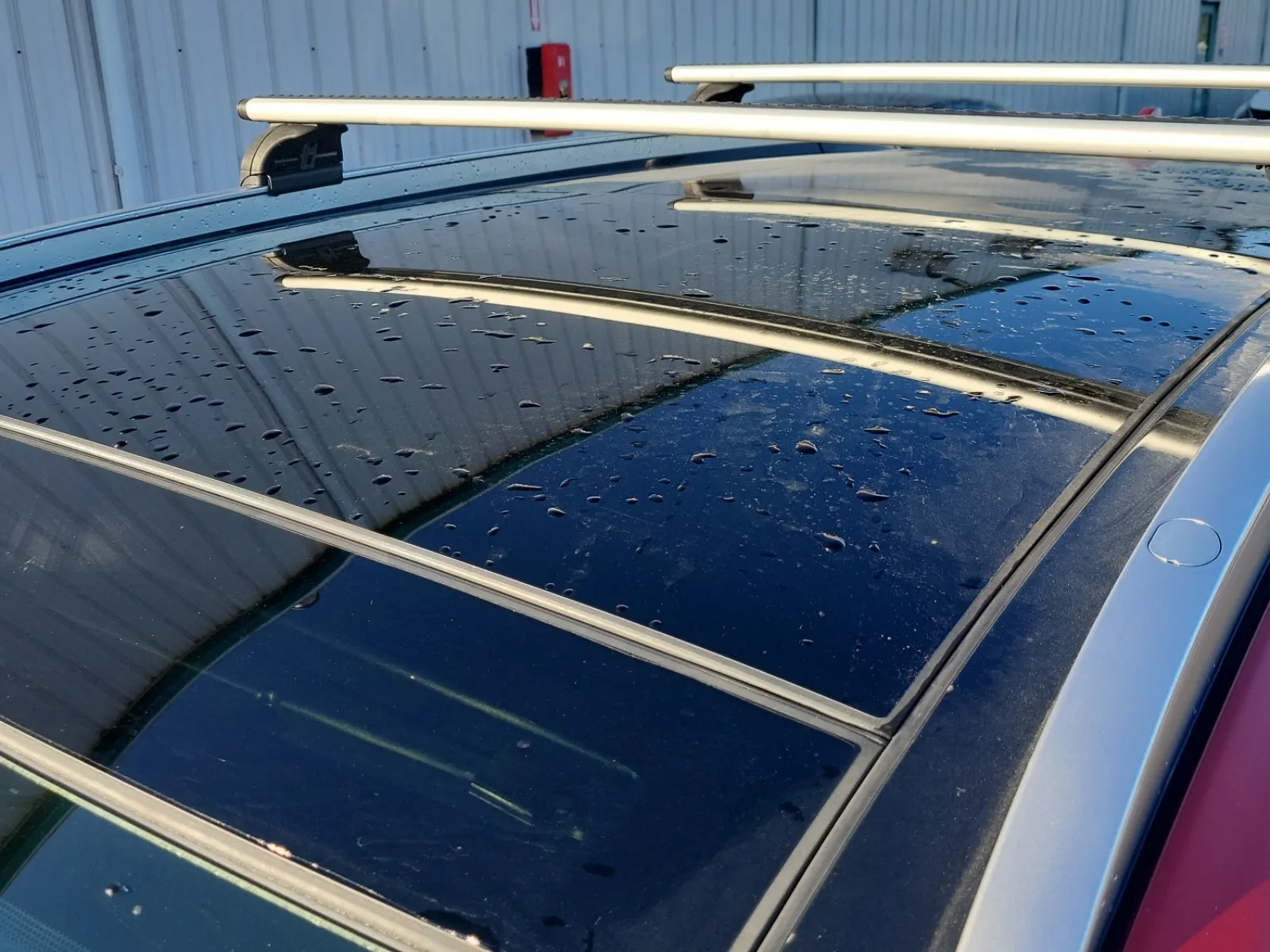 Exterior Roof Photo