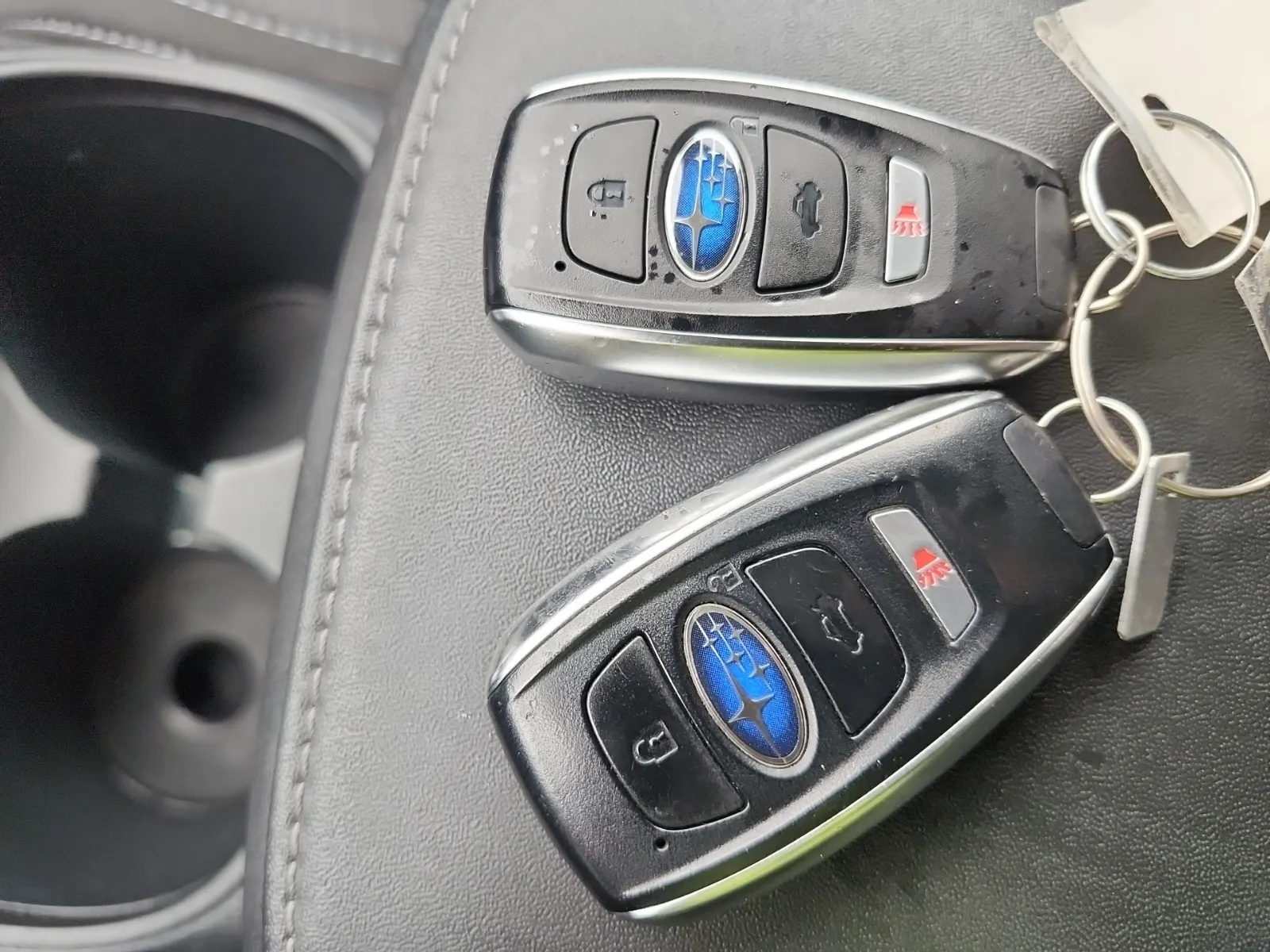 Keys/Fobs/Manual Photo