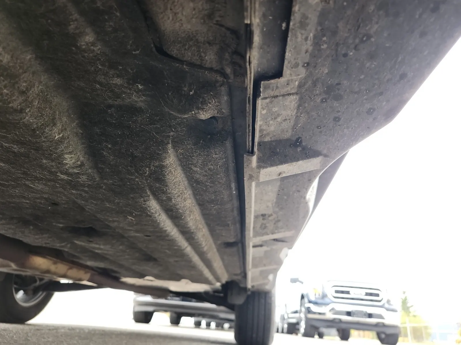 Undercarriage - Driver Photo