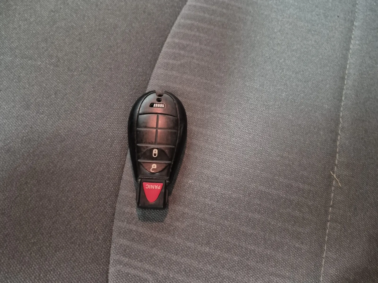 Keys/Fobs/Manual Photo