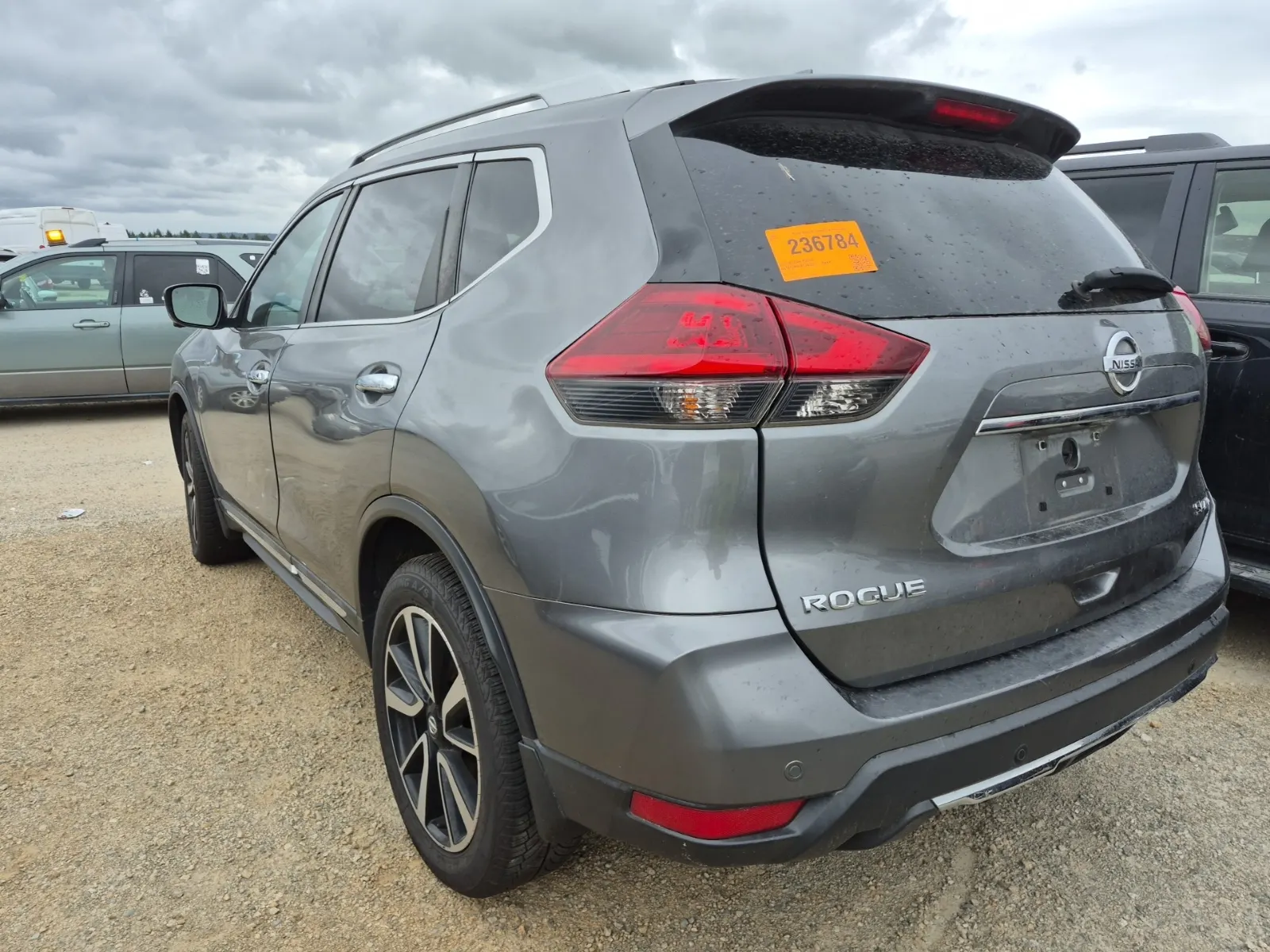 Driver Rear 3/4 Photo