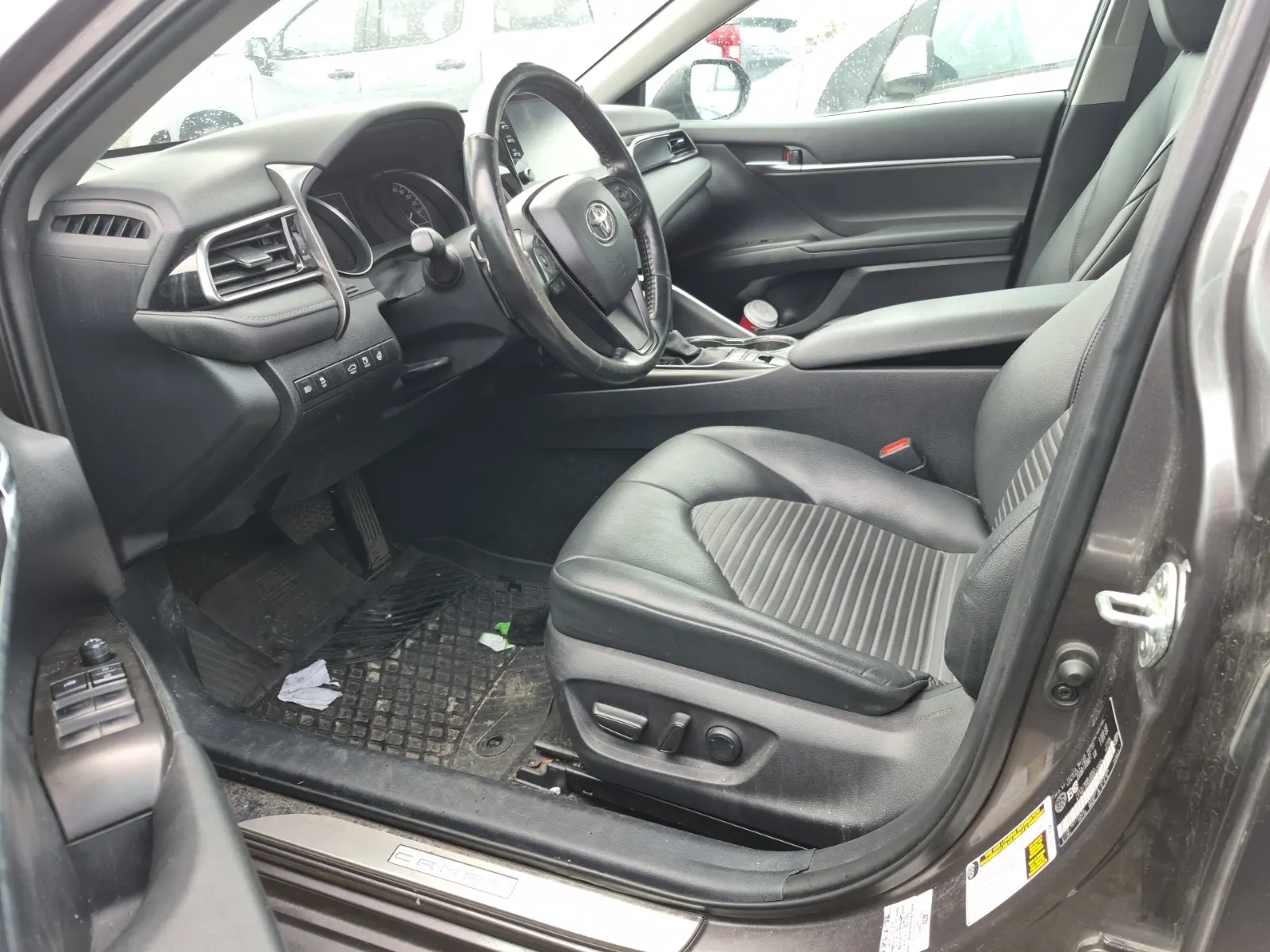 Front Interior Photo