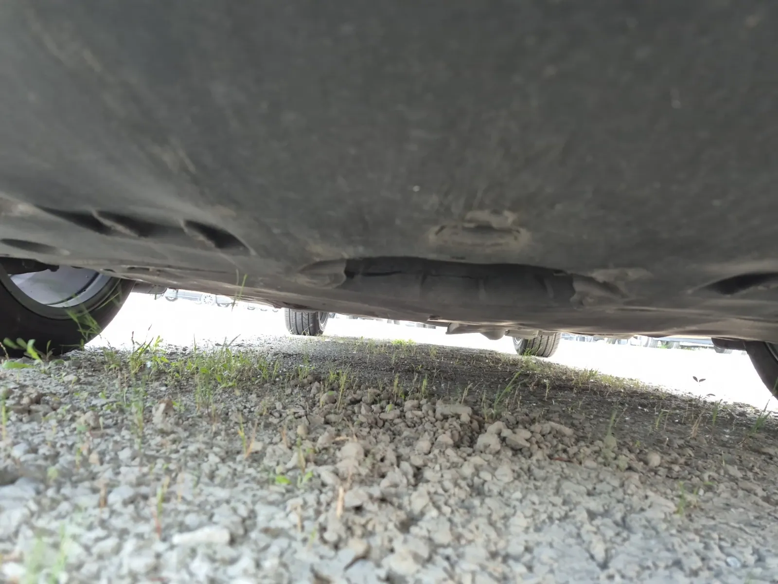 Undercarriage - Front Photo