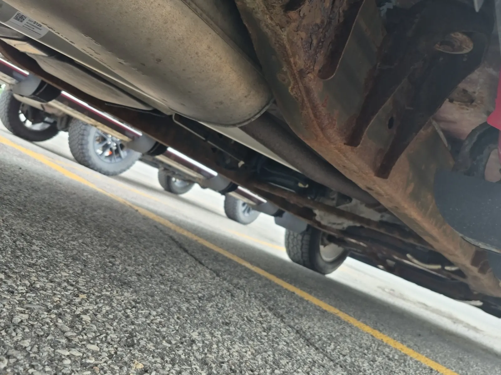 Undercarriage - Passenger Photo