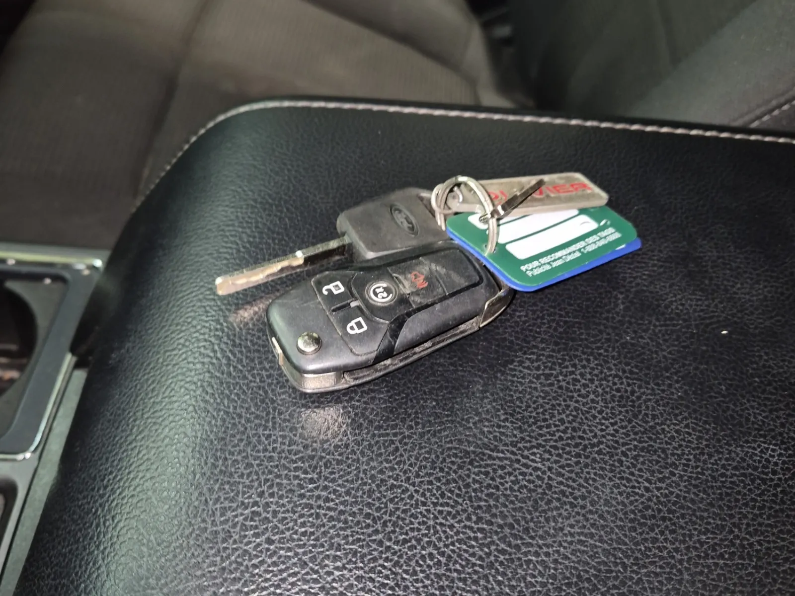 Keys/Fobs/Manual Photo