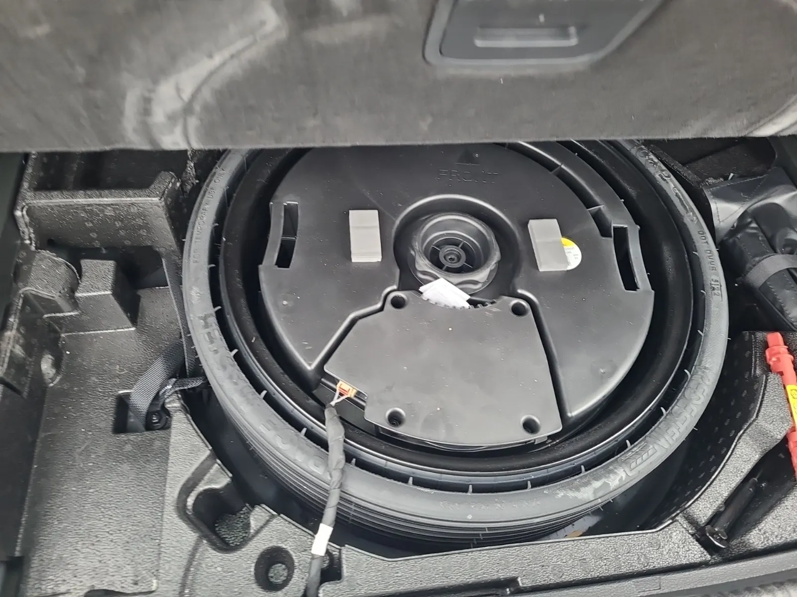 Spare Tire & Wheel Photo