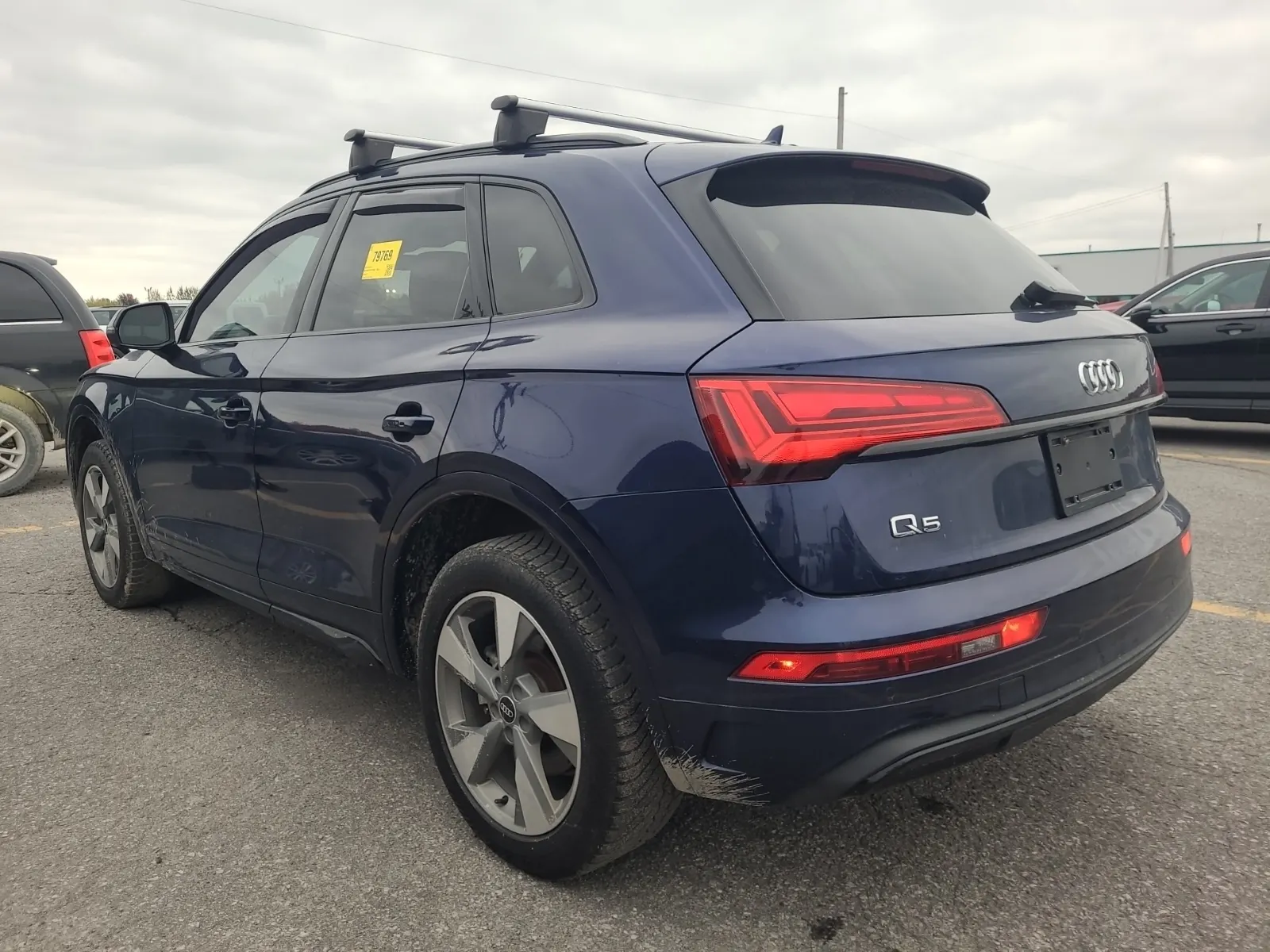 Driver Rear 3/4 Photo