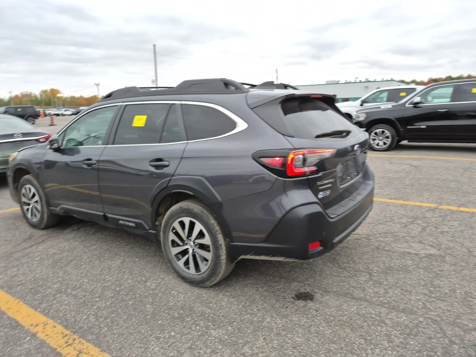 Driver Rear 3/4 Photo