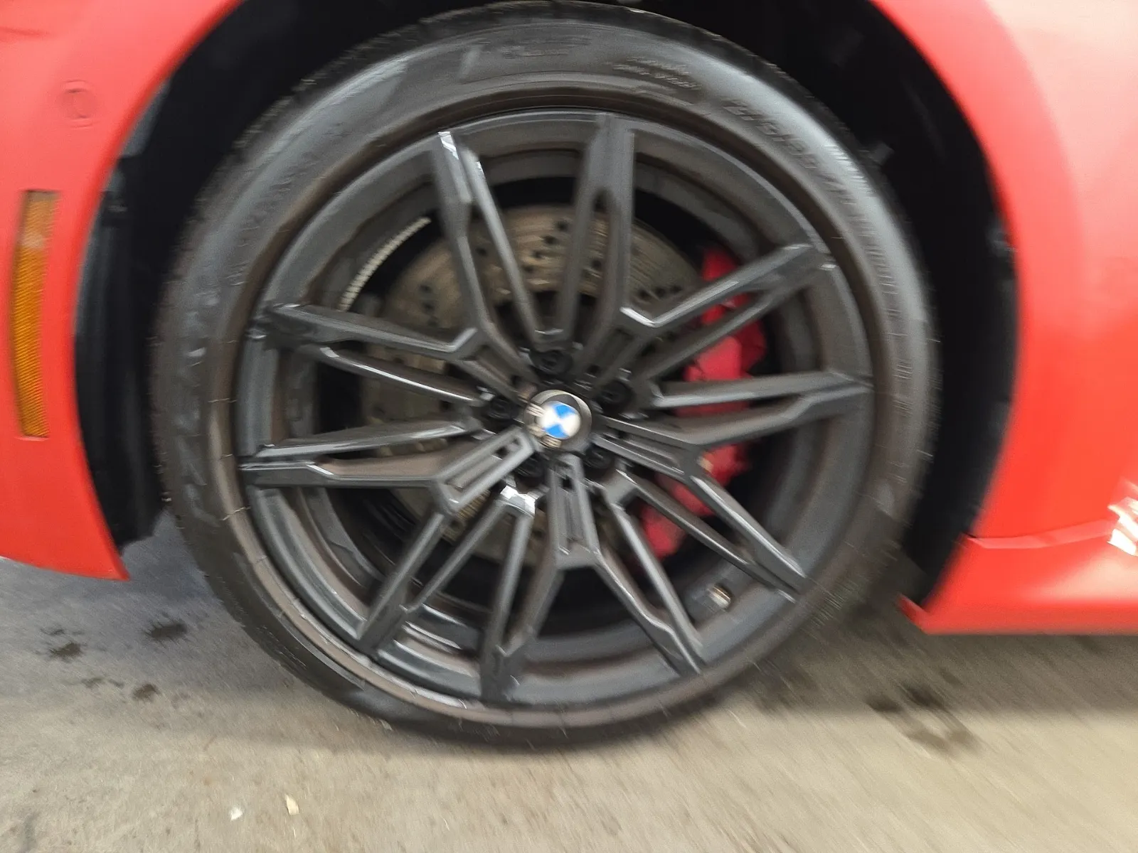 Front driver wheel/tire photo