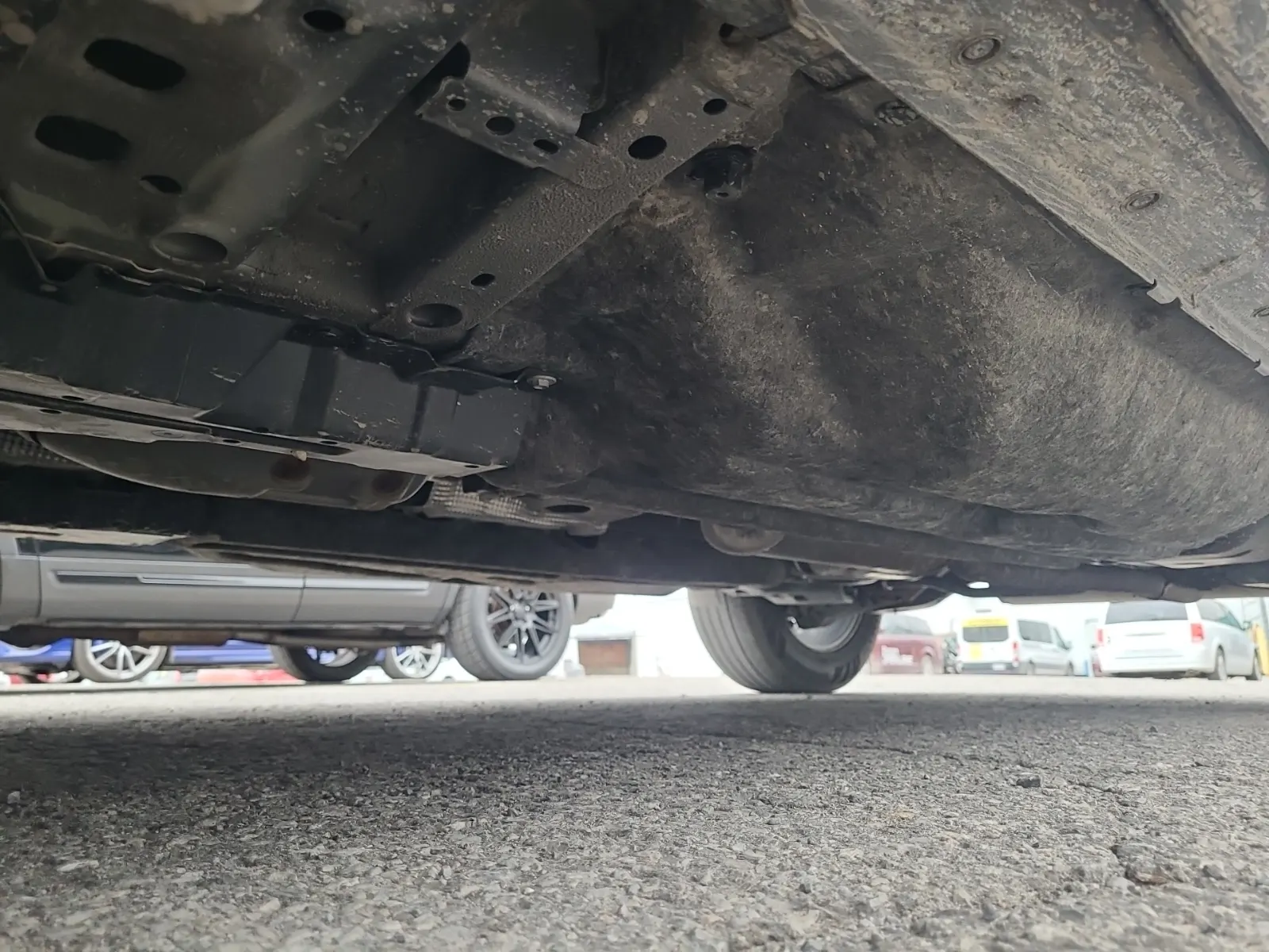 Undercarriage - Driver Photo