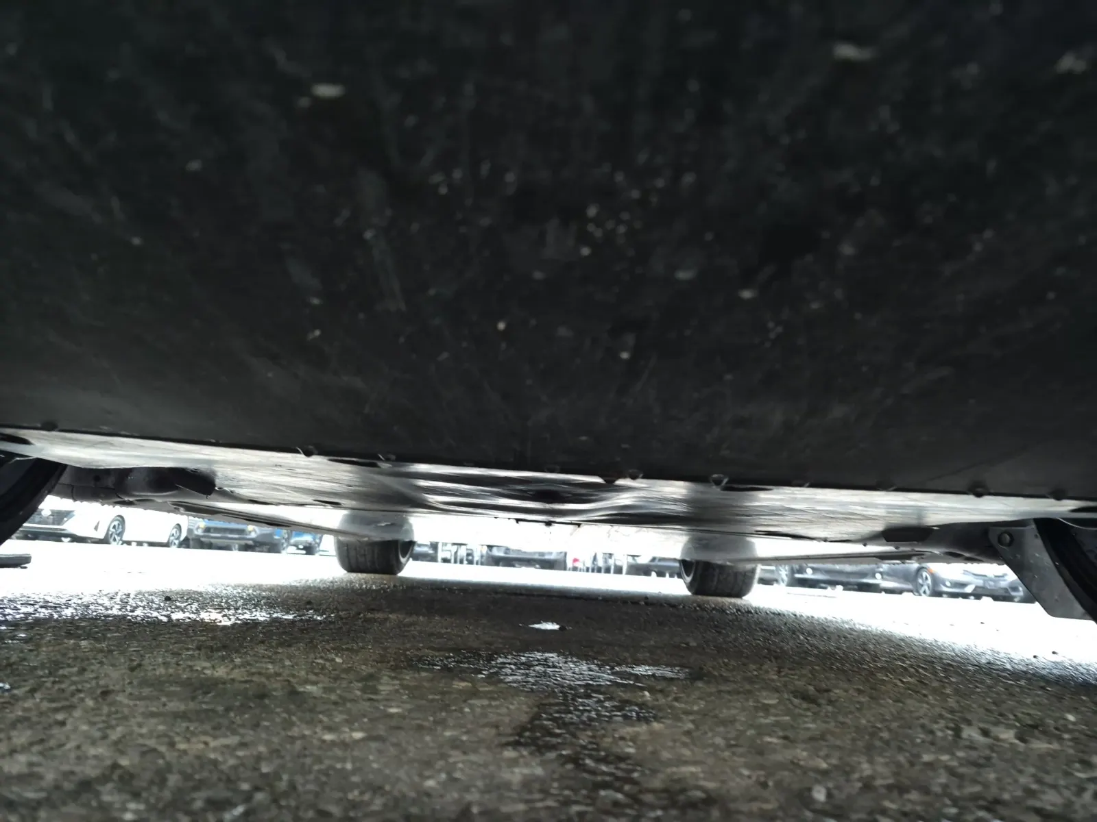Undercarriage - Front Photo