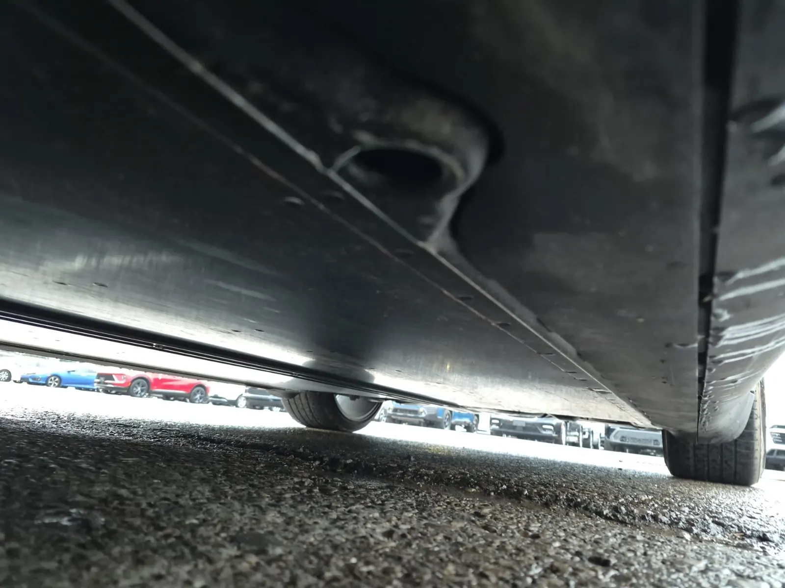 Undercarriage - Driver Photo