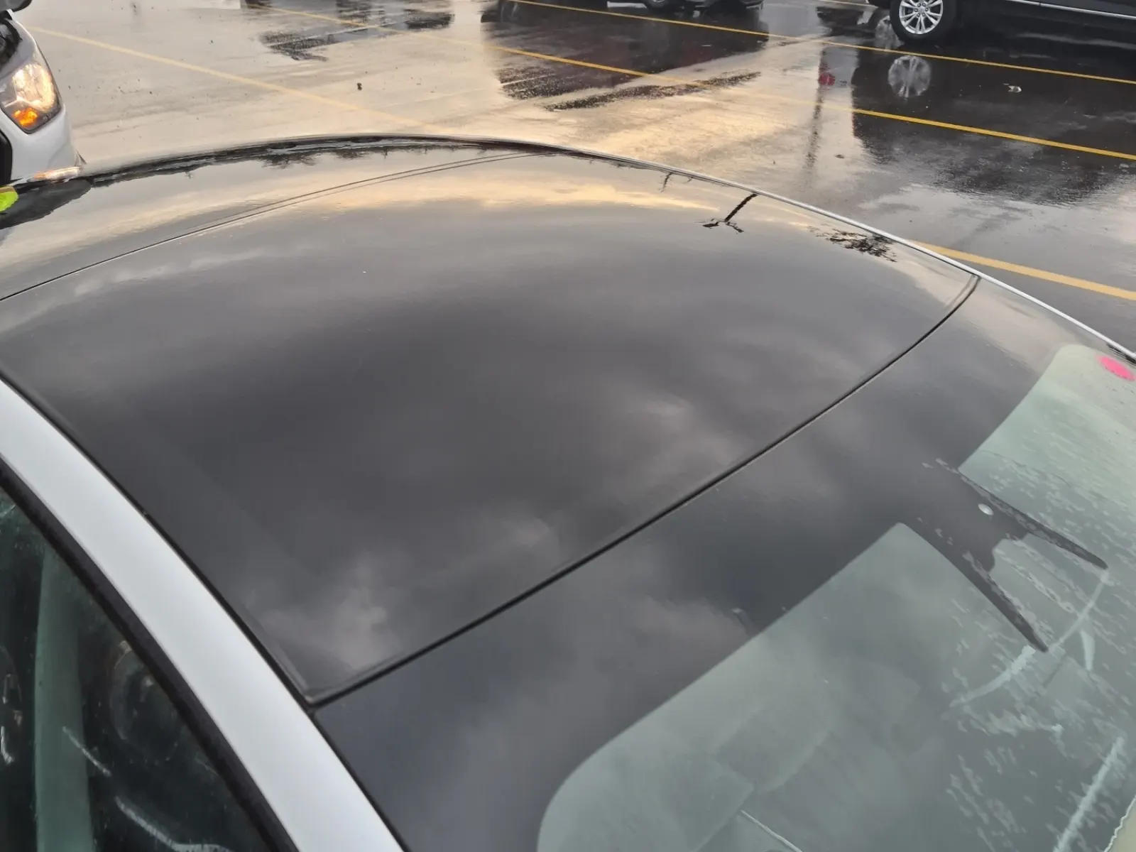 Exterior Roof Photo