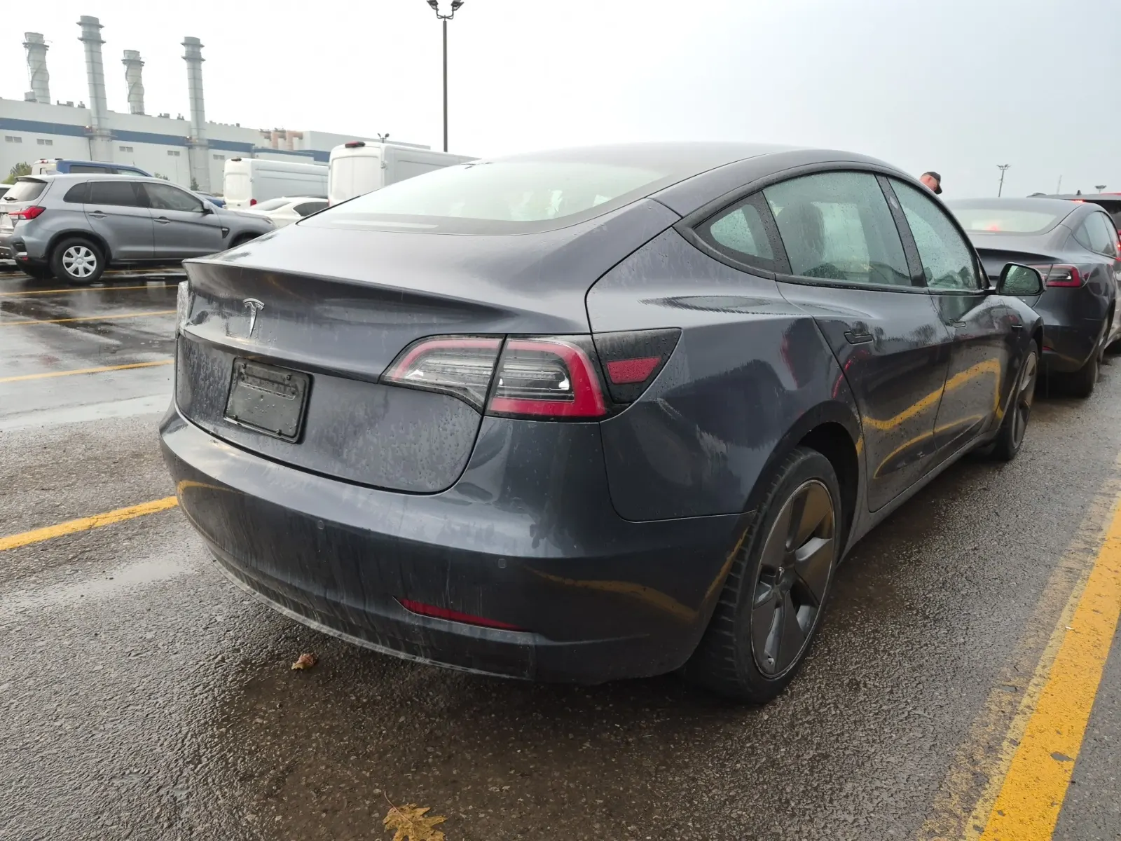 Passenger Rear 3/4 Photo