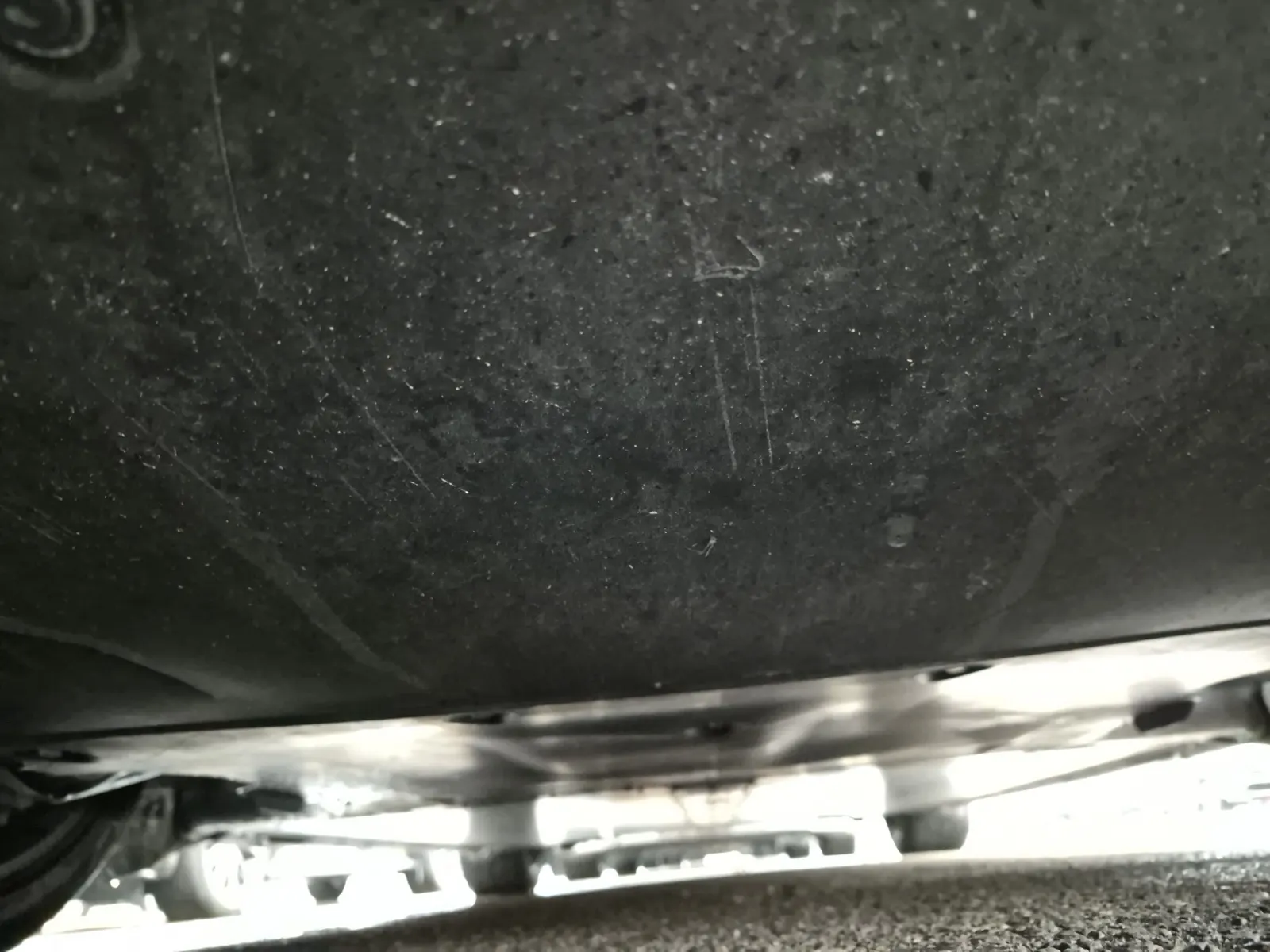 Undercarriage - Front Photo