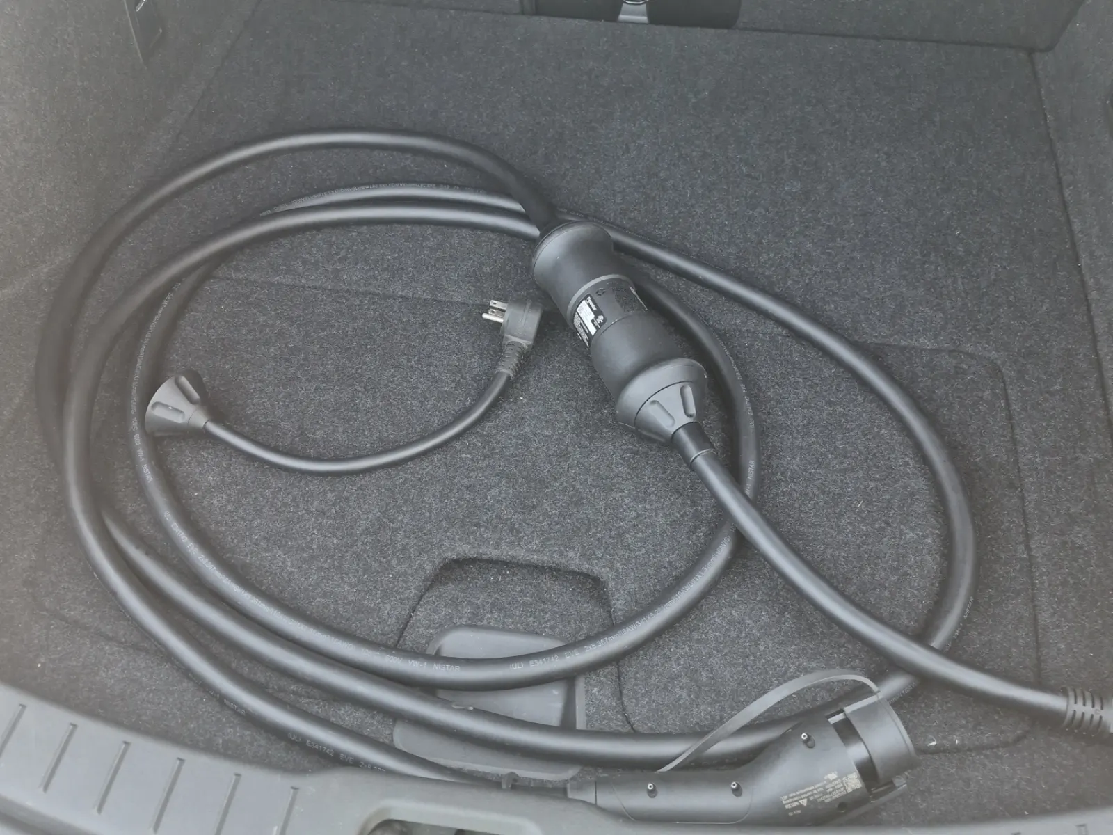 Charging Cable Photo