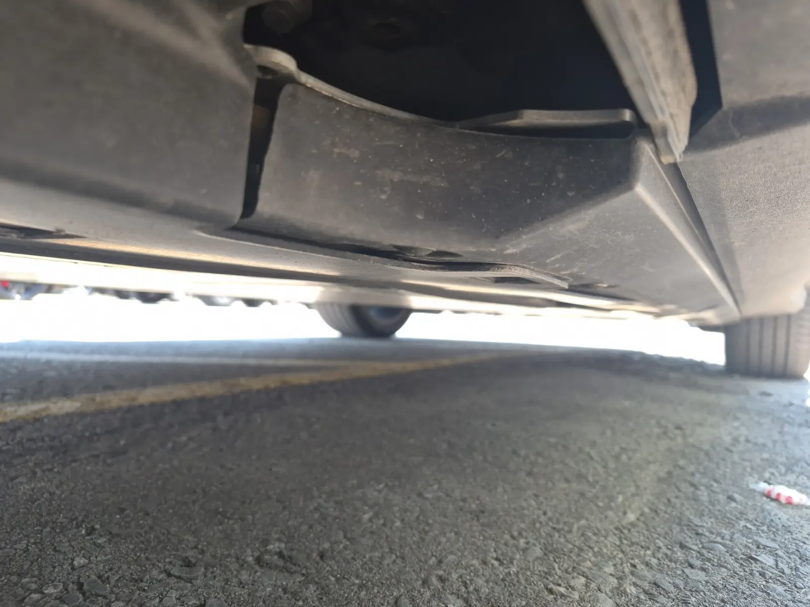 Undercarriage - Passenger Photo