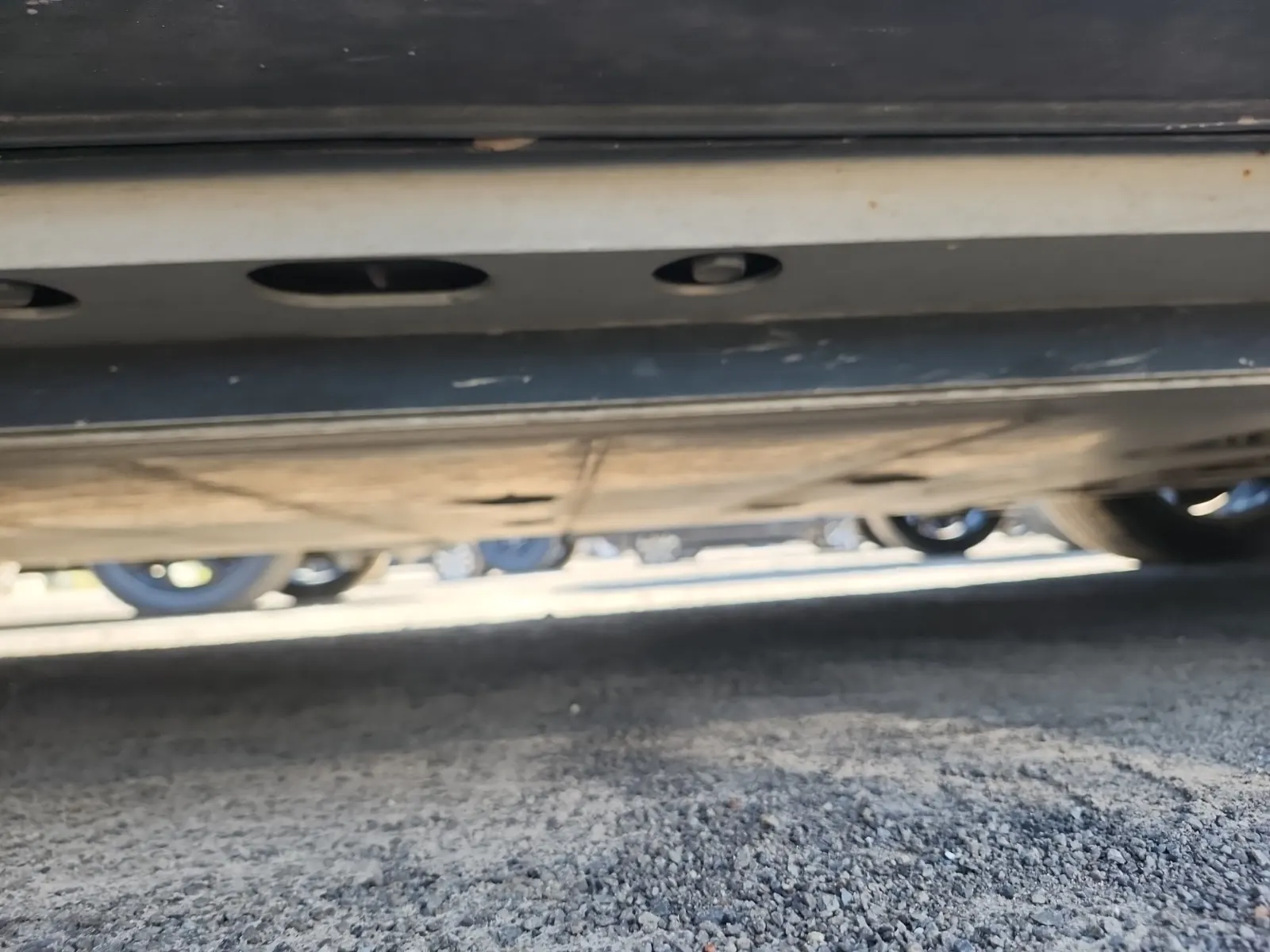 Undercarriage - Passenger Photo