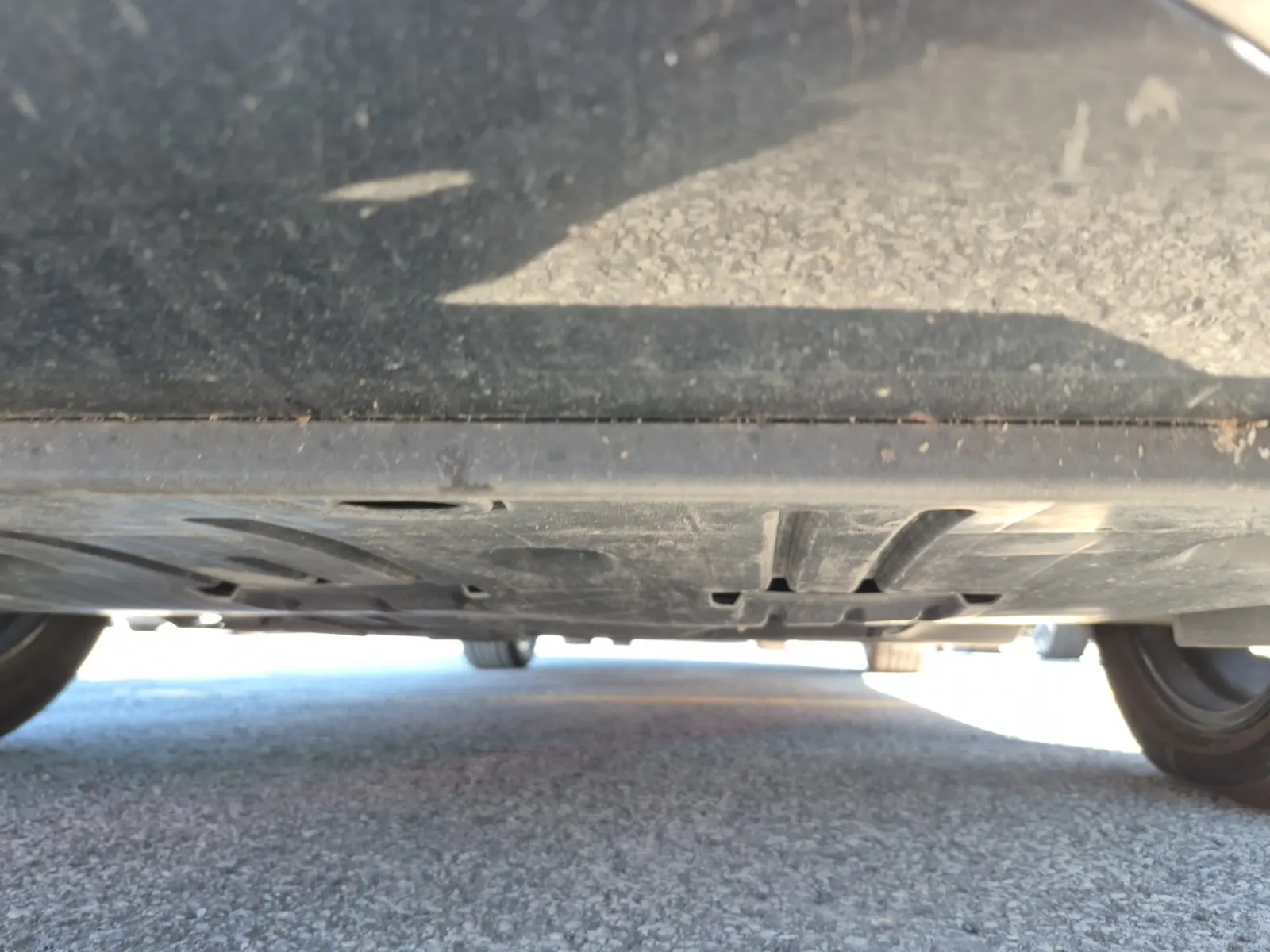 Undercarriage - Front Photo