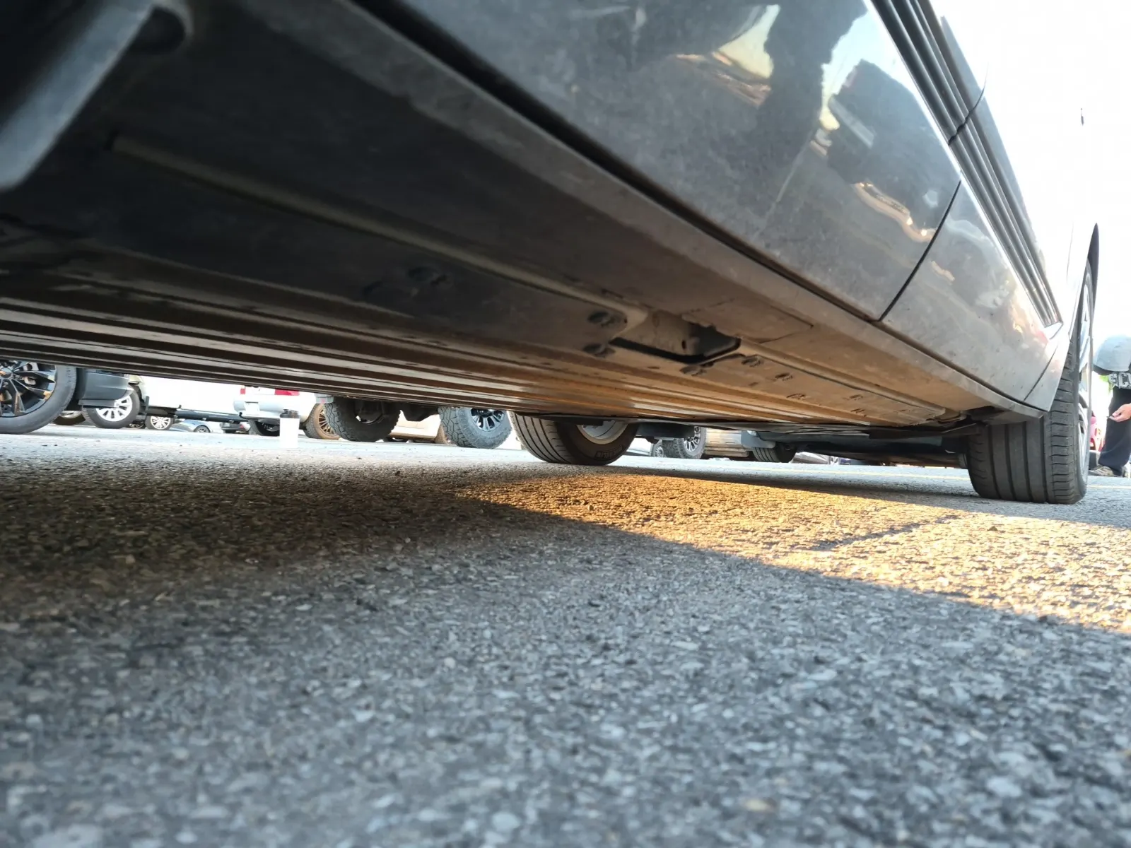 Undercarriage - Passenger Photo