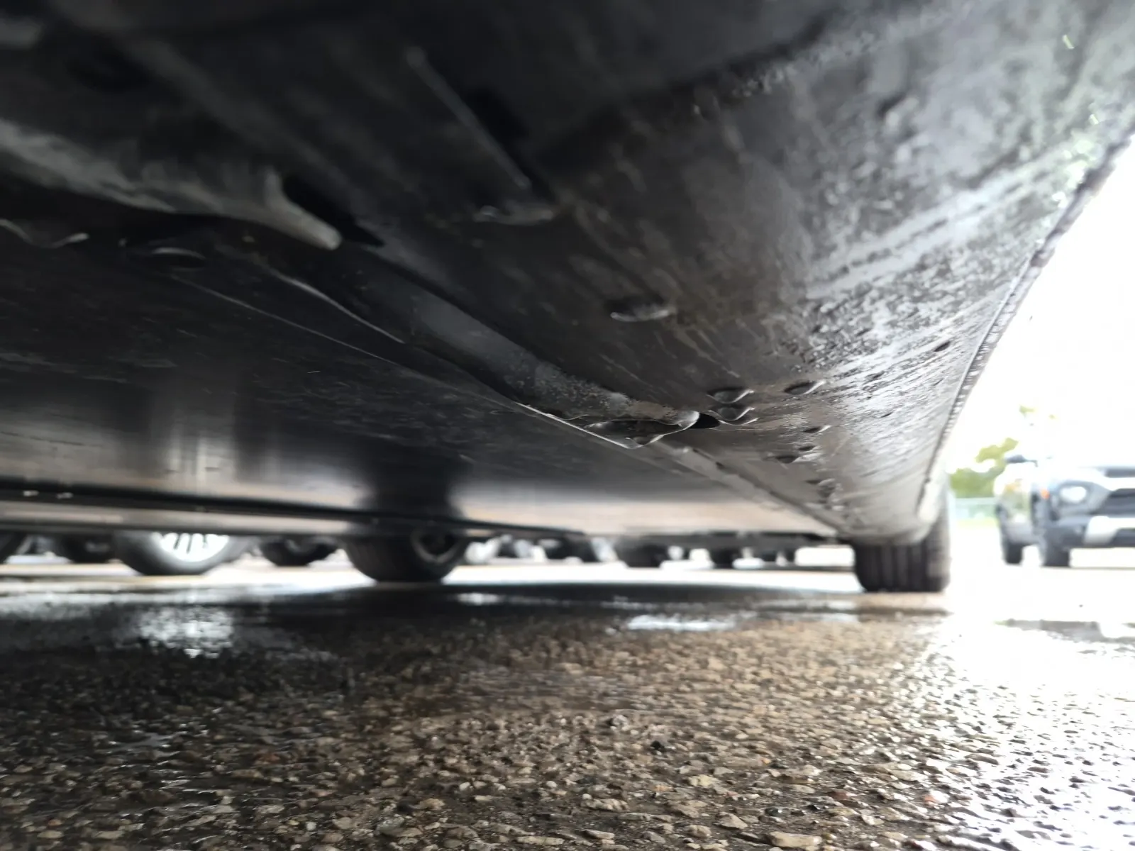 Undercarriage - Driver Photo