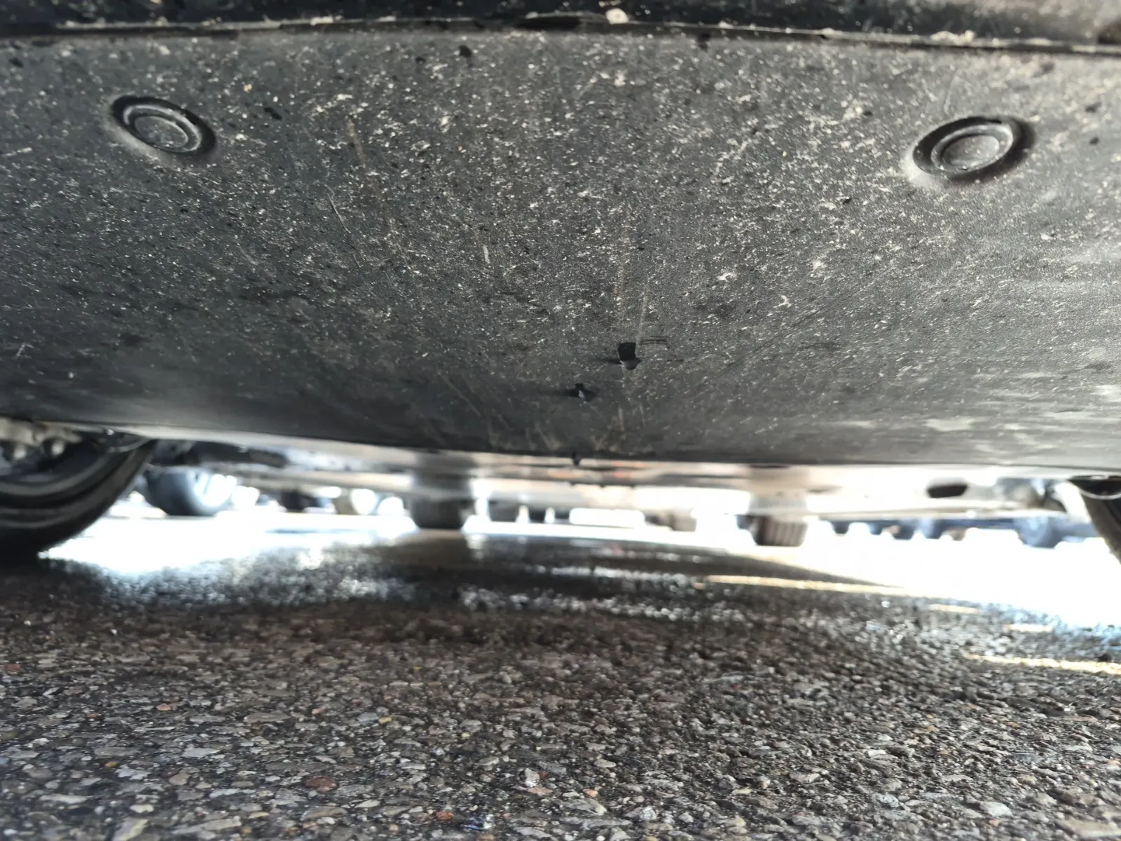 Undercarriage - Front Photo