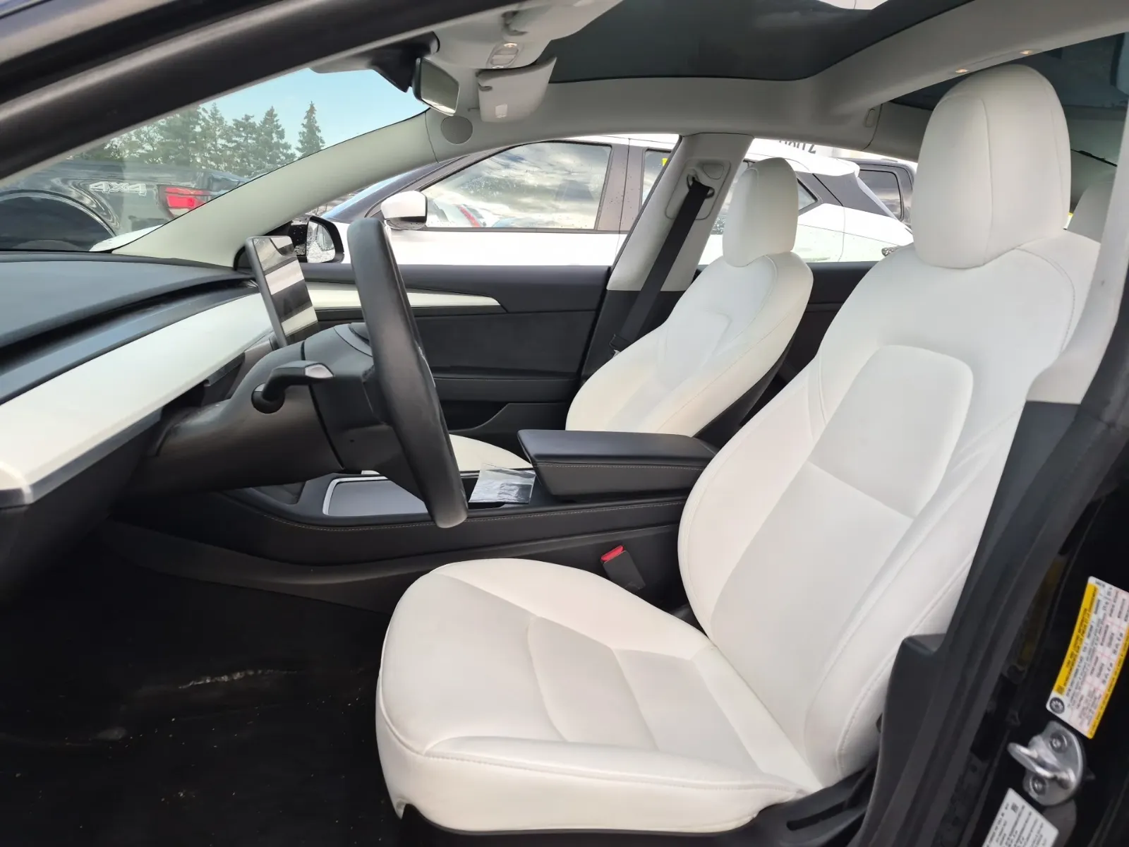 Front Interior Photo