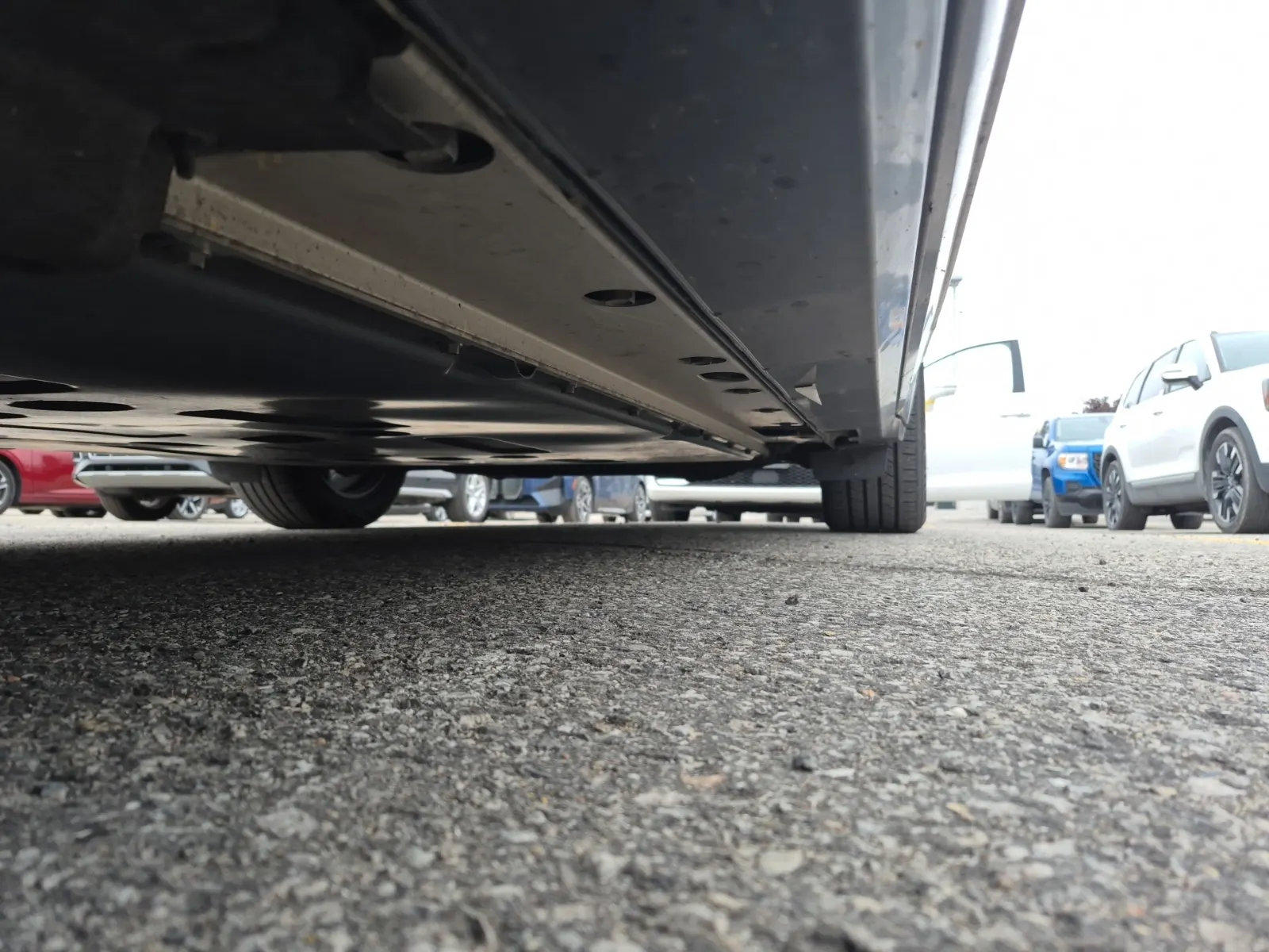 Undercarriage - Driver Photo