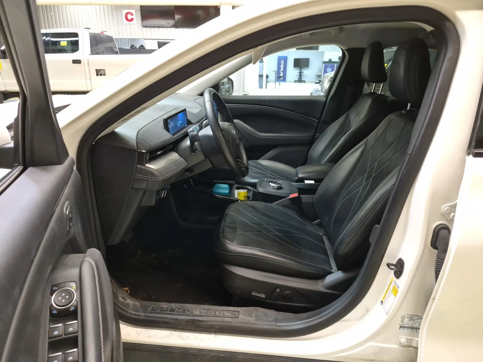 Front Interior Photo