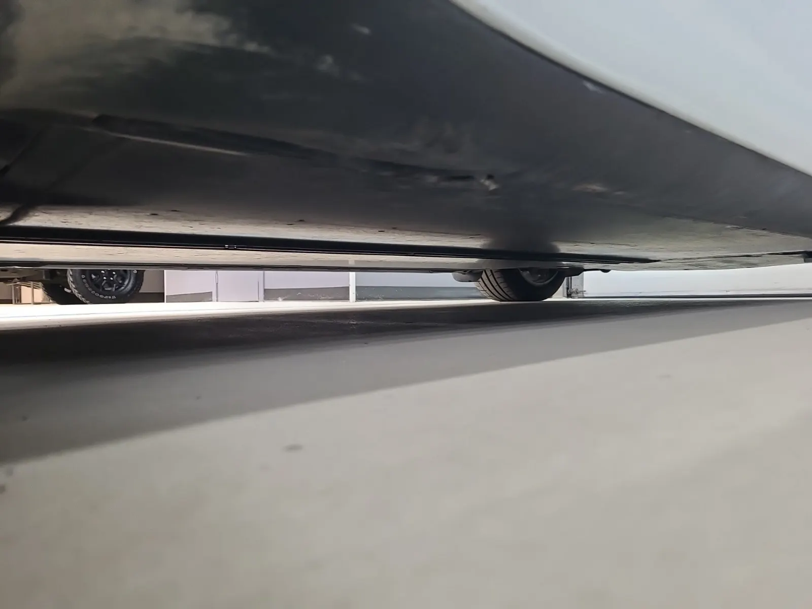 Undercarriage - Passenger Photo