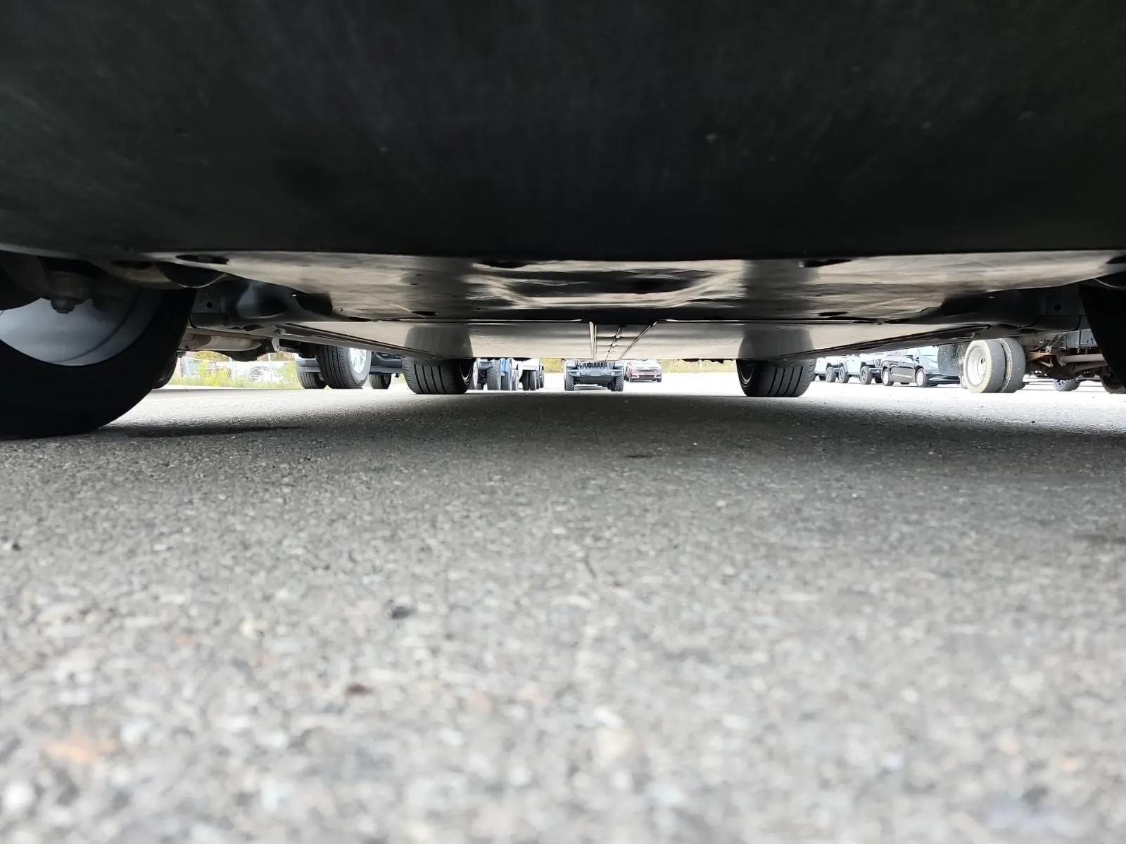 Undercarriage - Front Photo