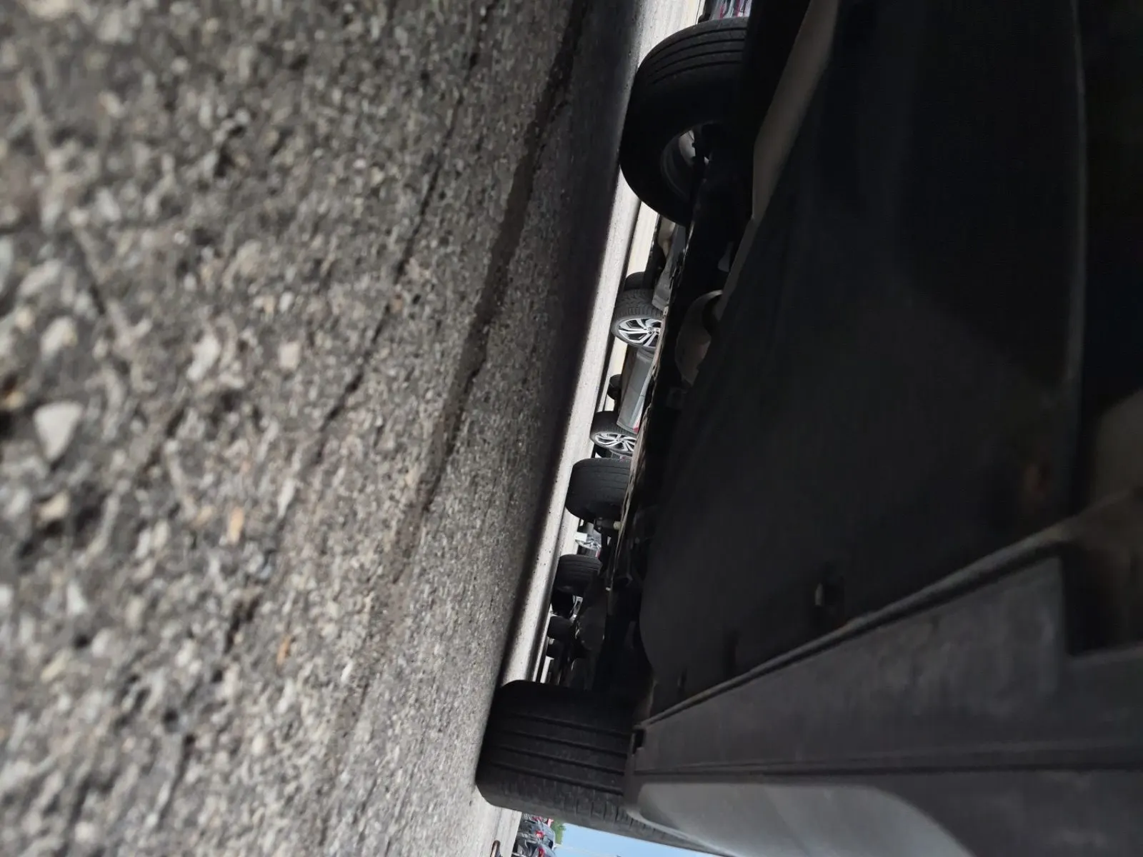 Undercarriage - Passenger Photo