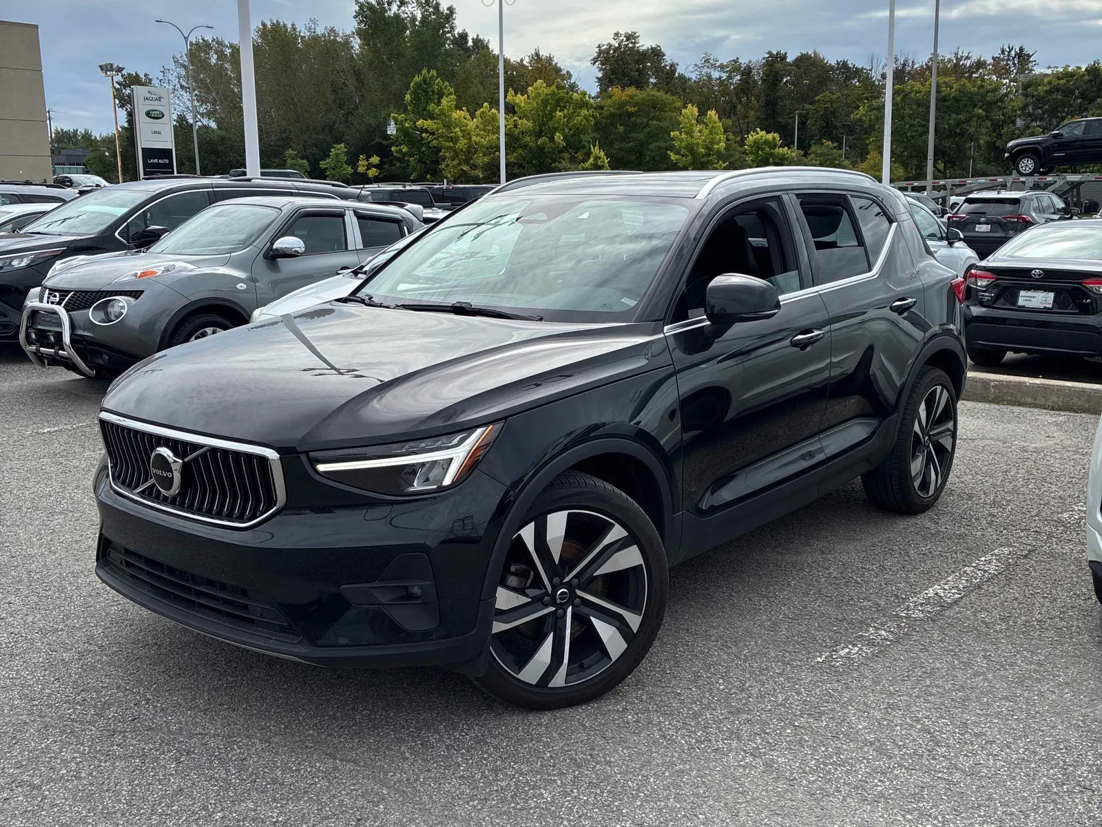 2023 Volvo XC40