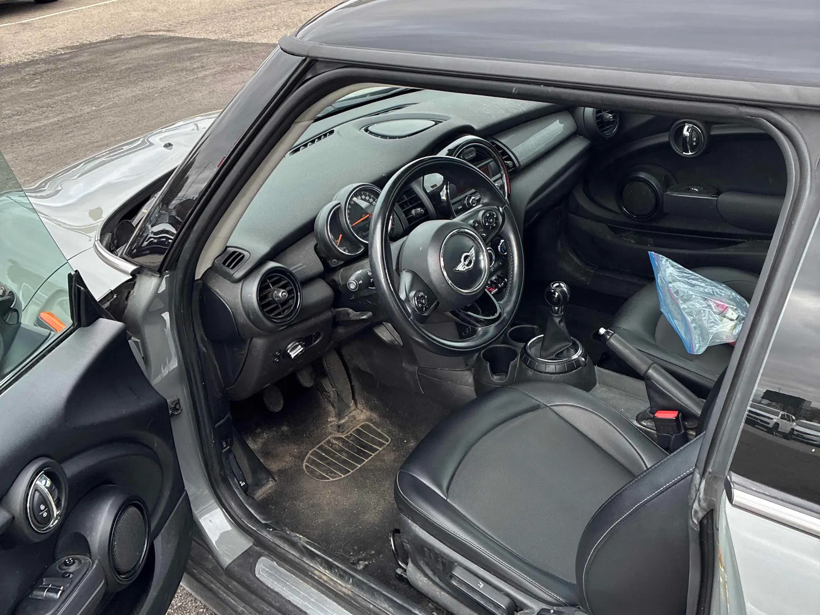Interior driver side