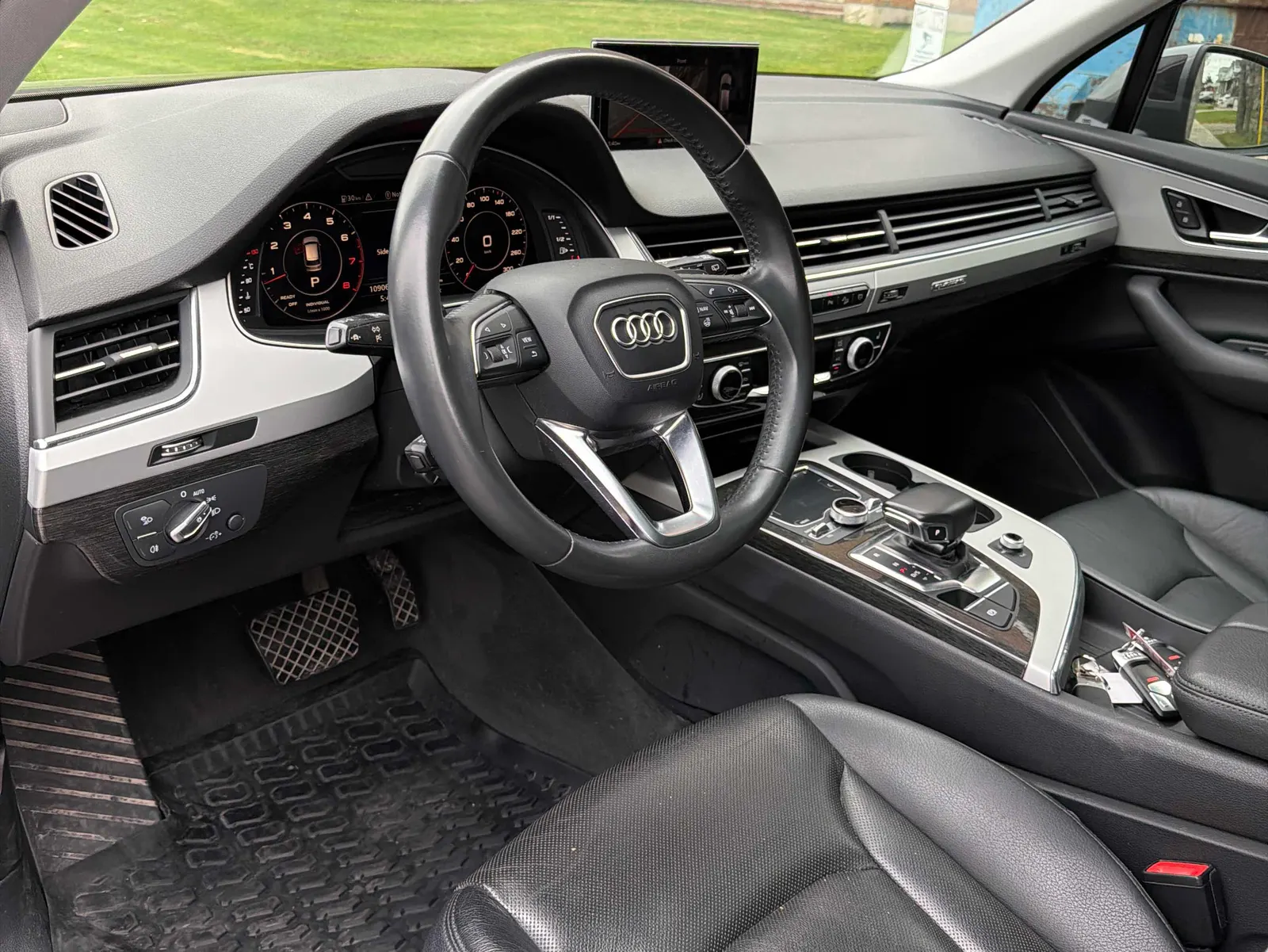 Interior driver side
