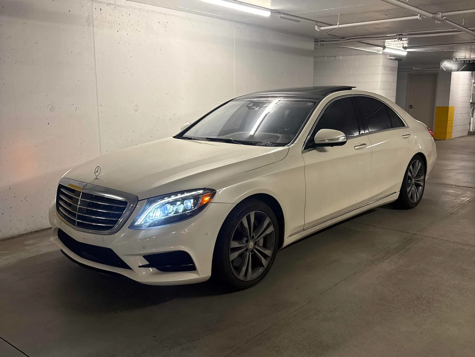 3/4 Front (Main image)