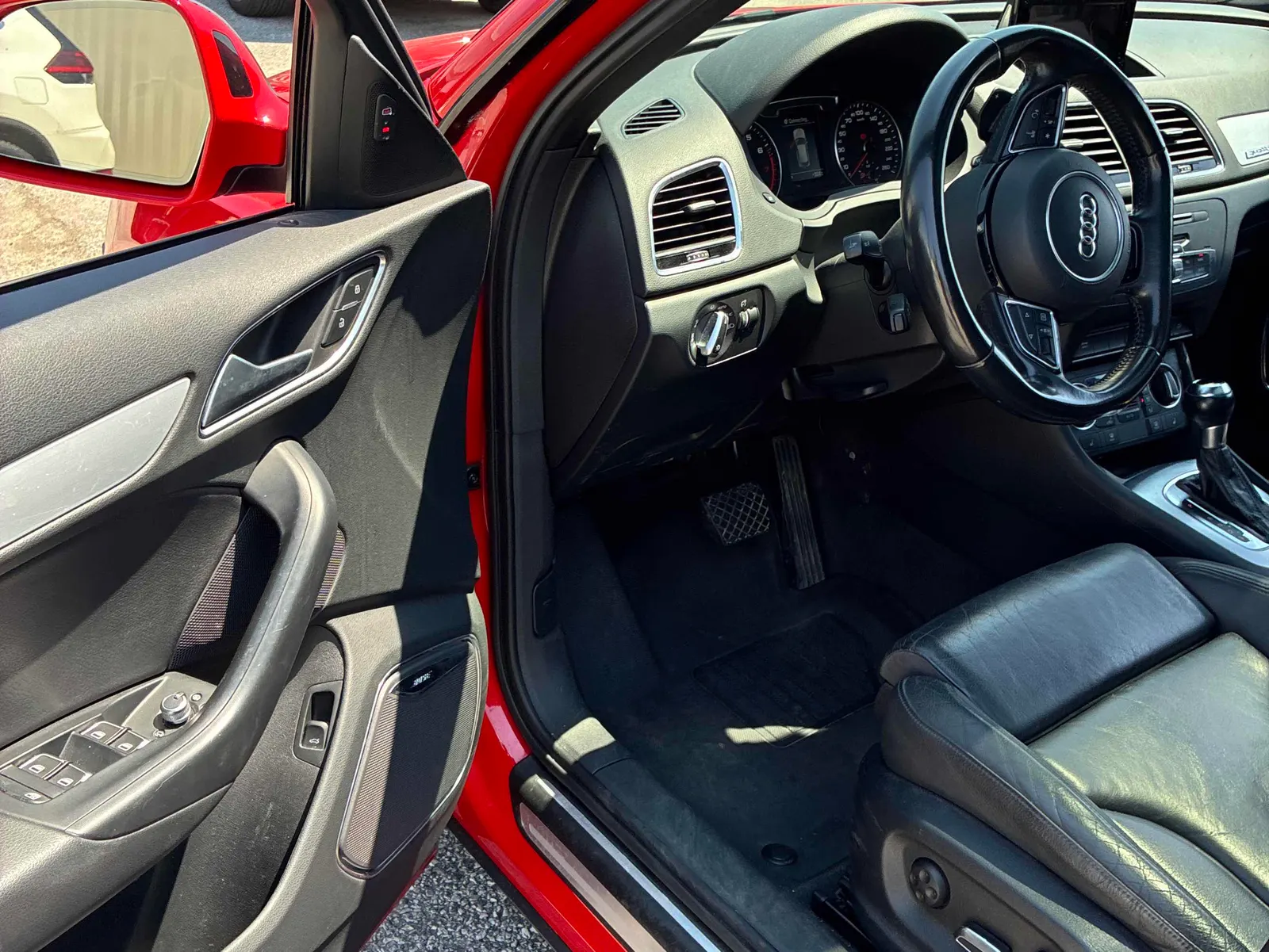 Interior driver side