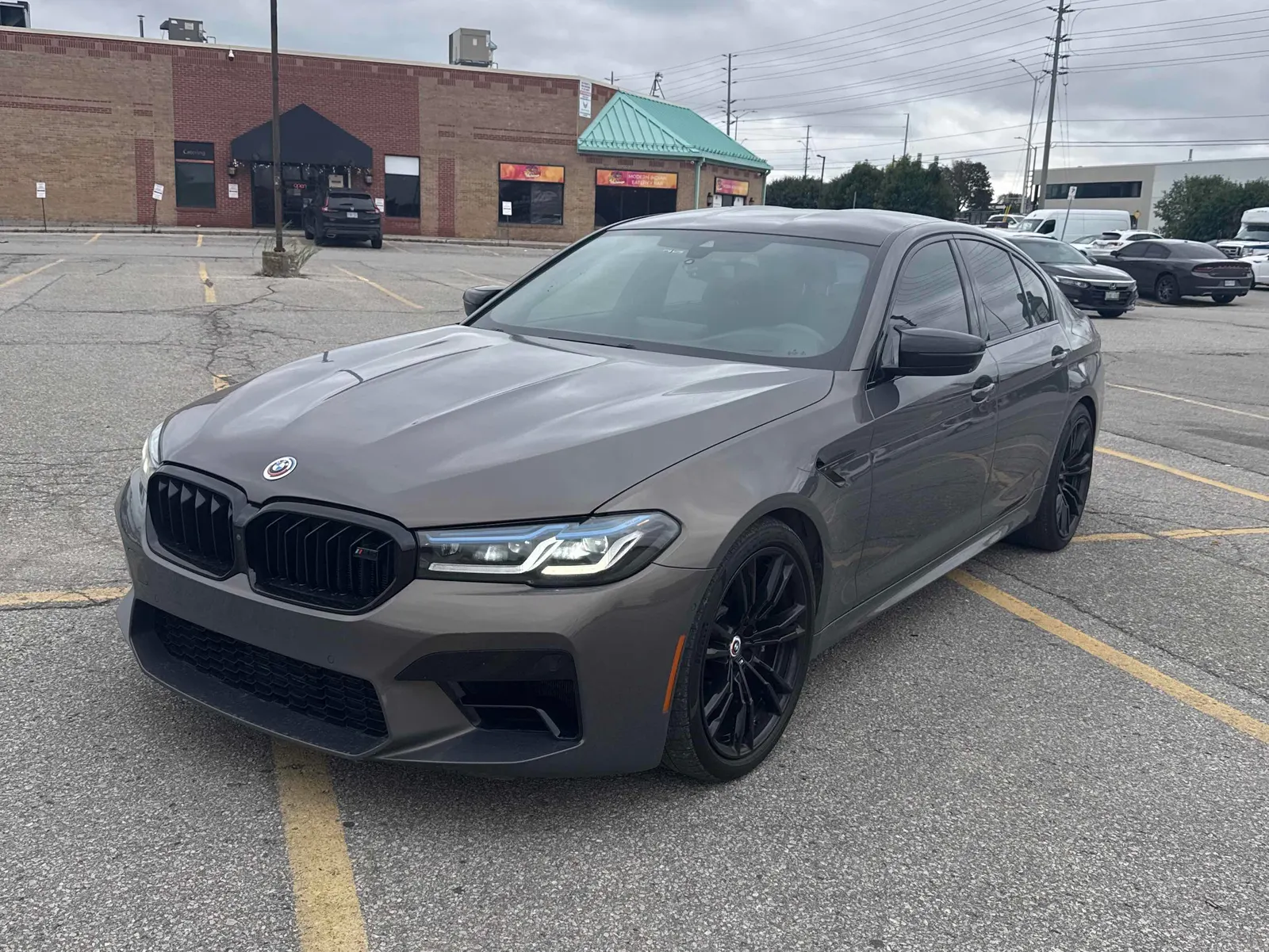 2023 BMW M5