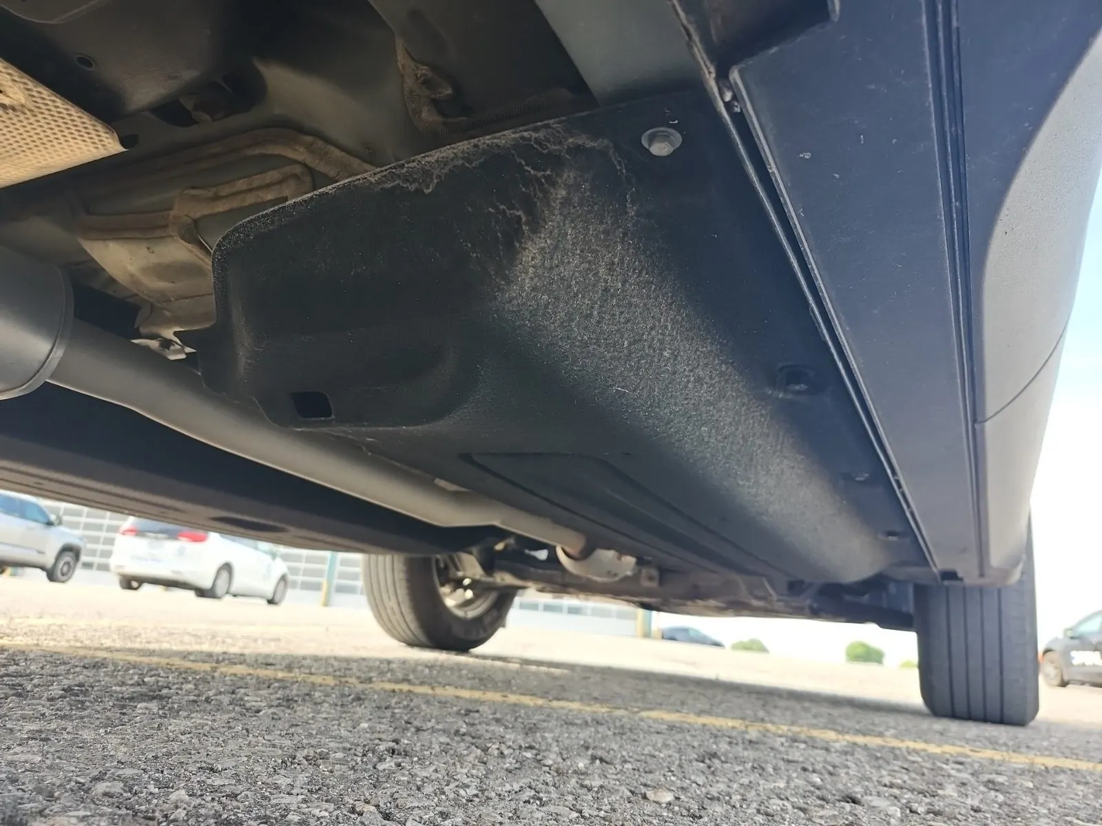 Undercarriage - Passenger Photo