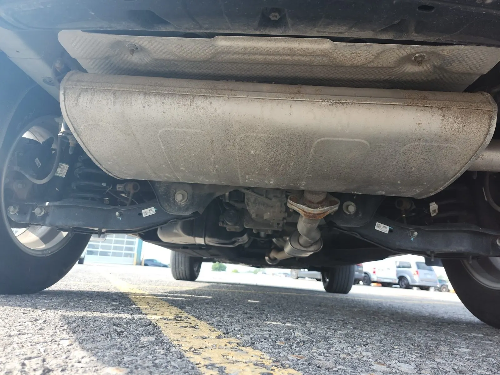 Undercarriage - Rear Photo