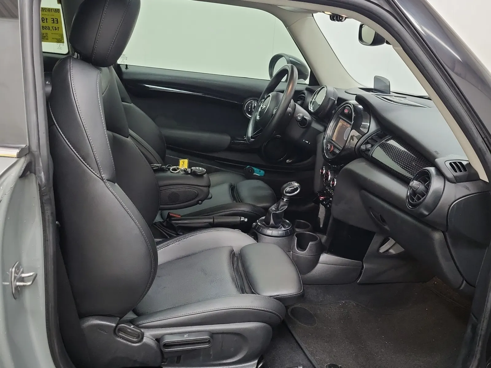 Right Side Interior Photo