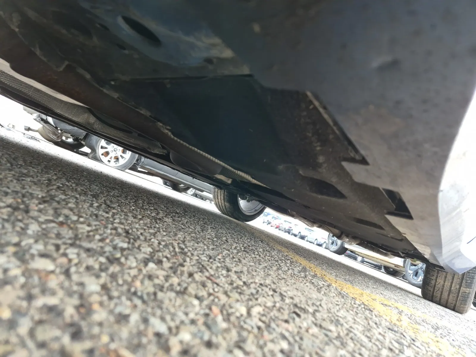 Undercarriage - Driver Photo