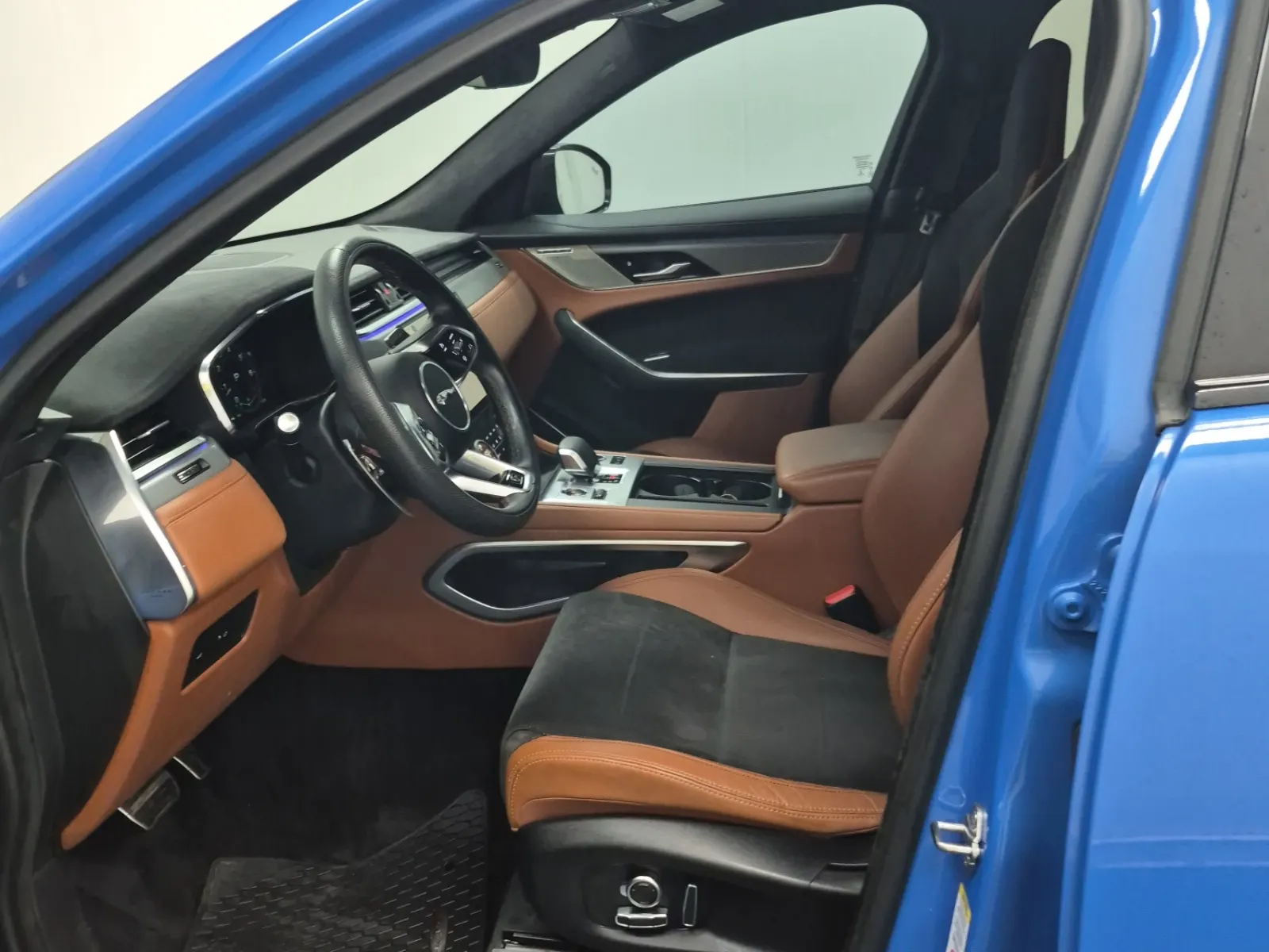Front Interior Photo