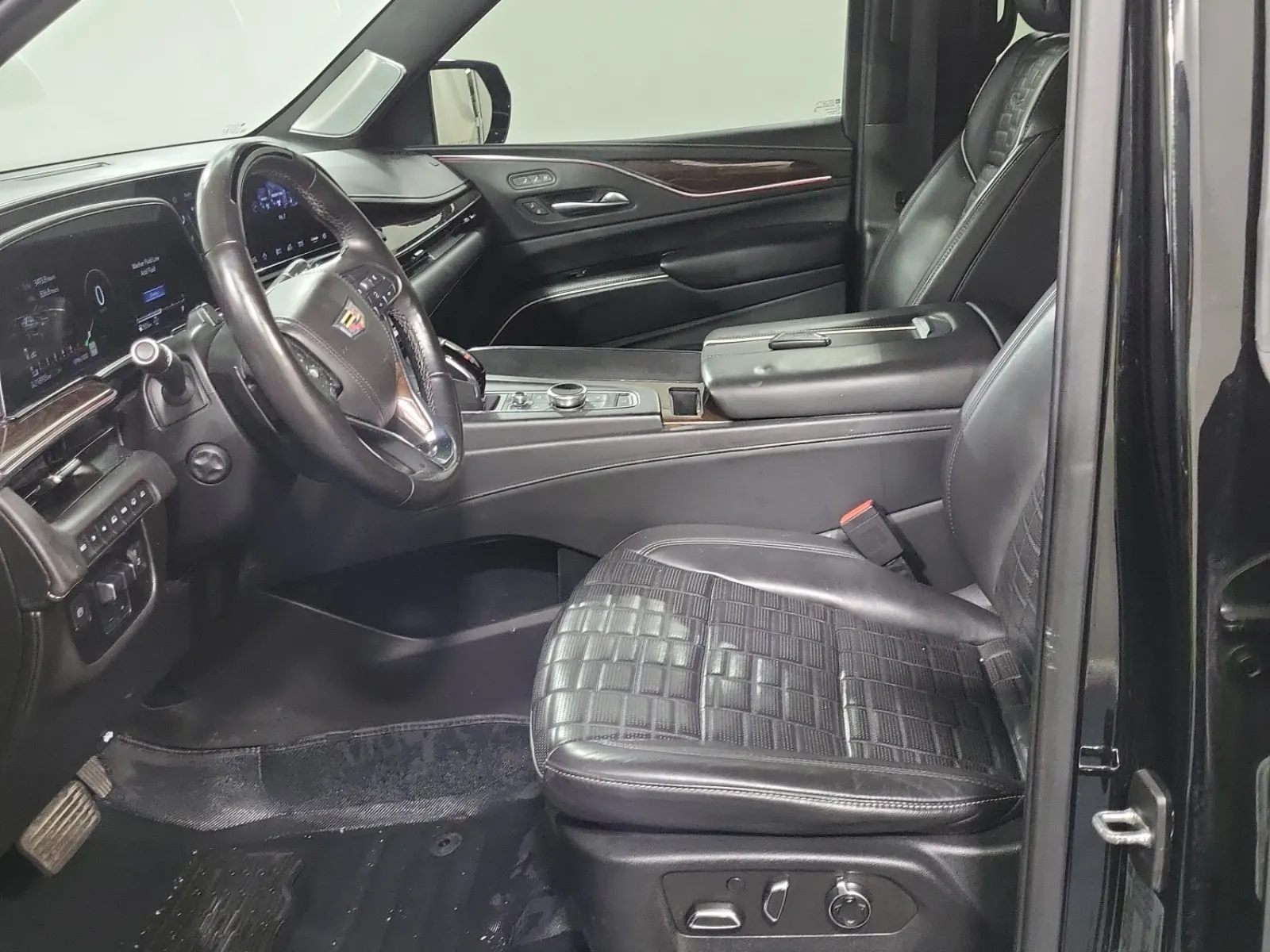 Front Interior Photo