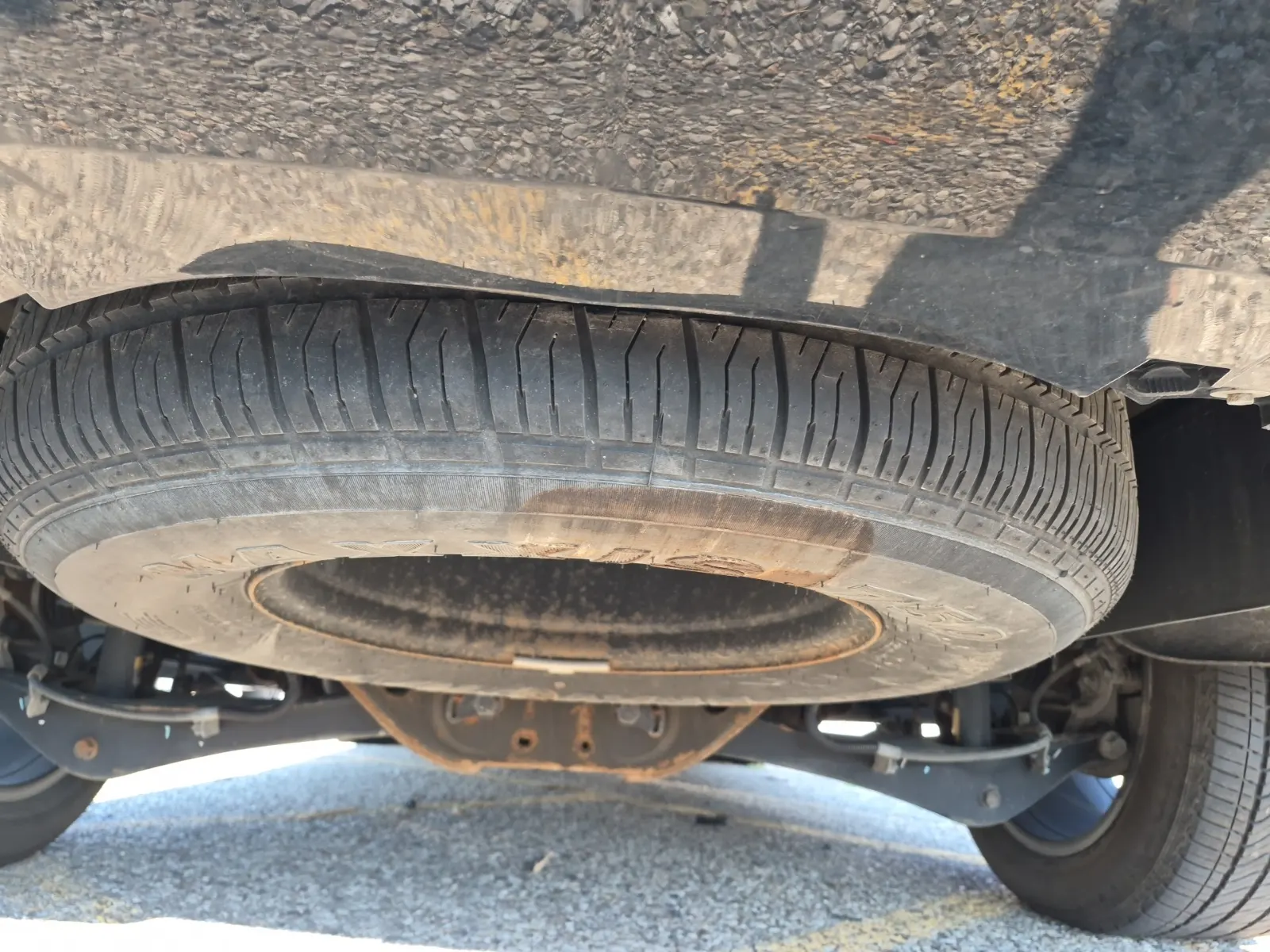 Spare Tire & Wheel Photo